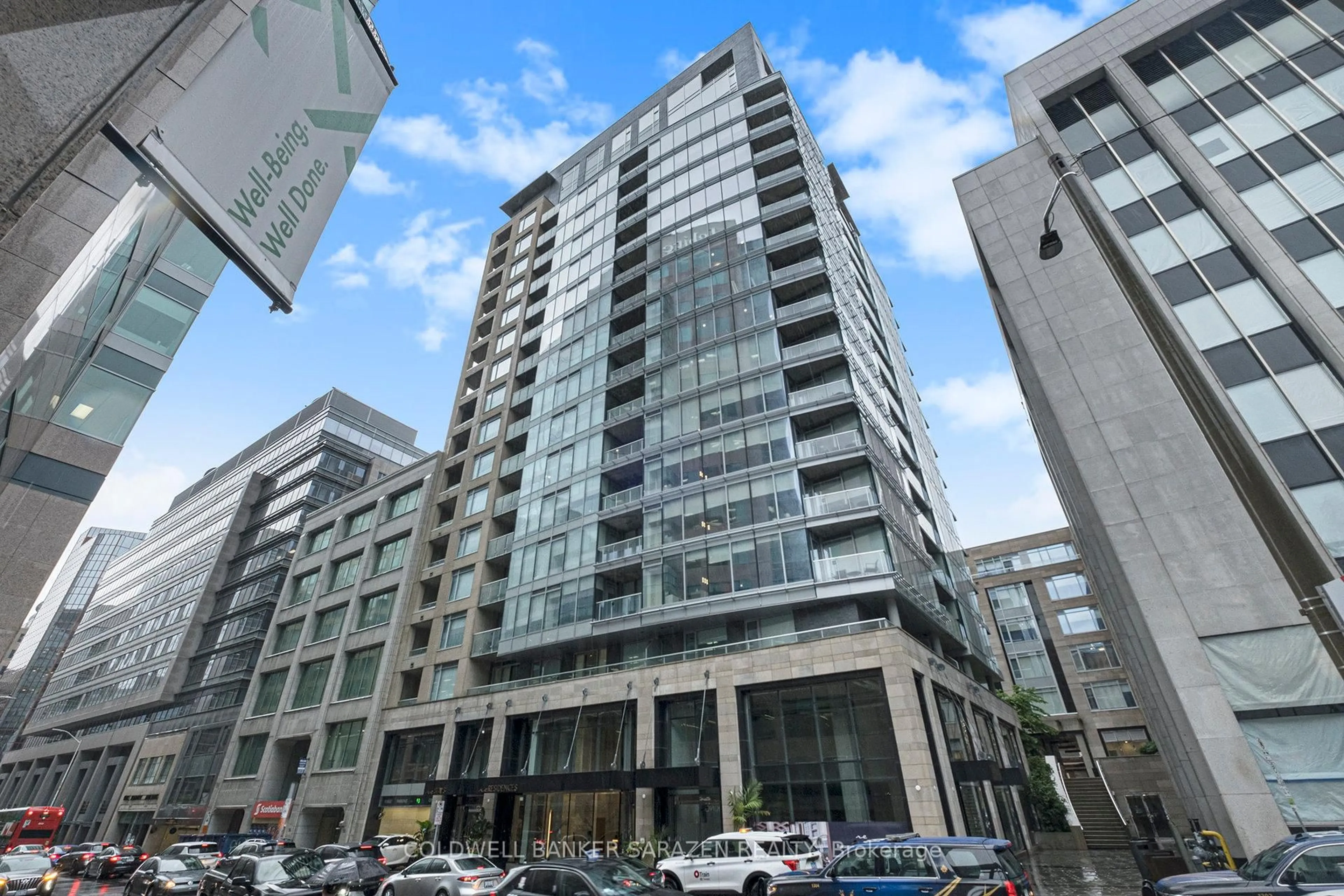 Indoor foyer for 101 Queen St #808, Ottawa Ontario K1P 0B7