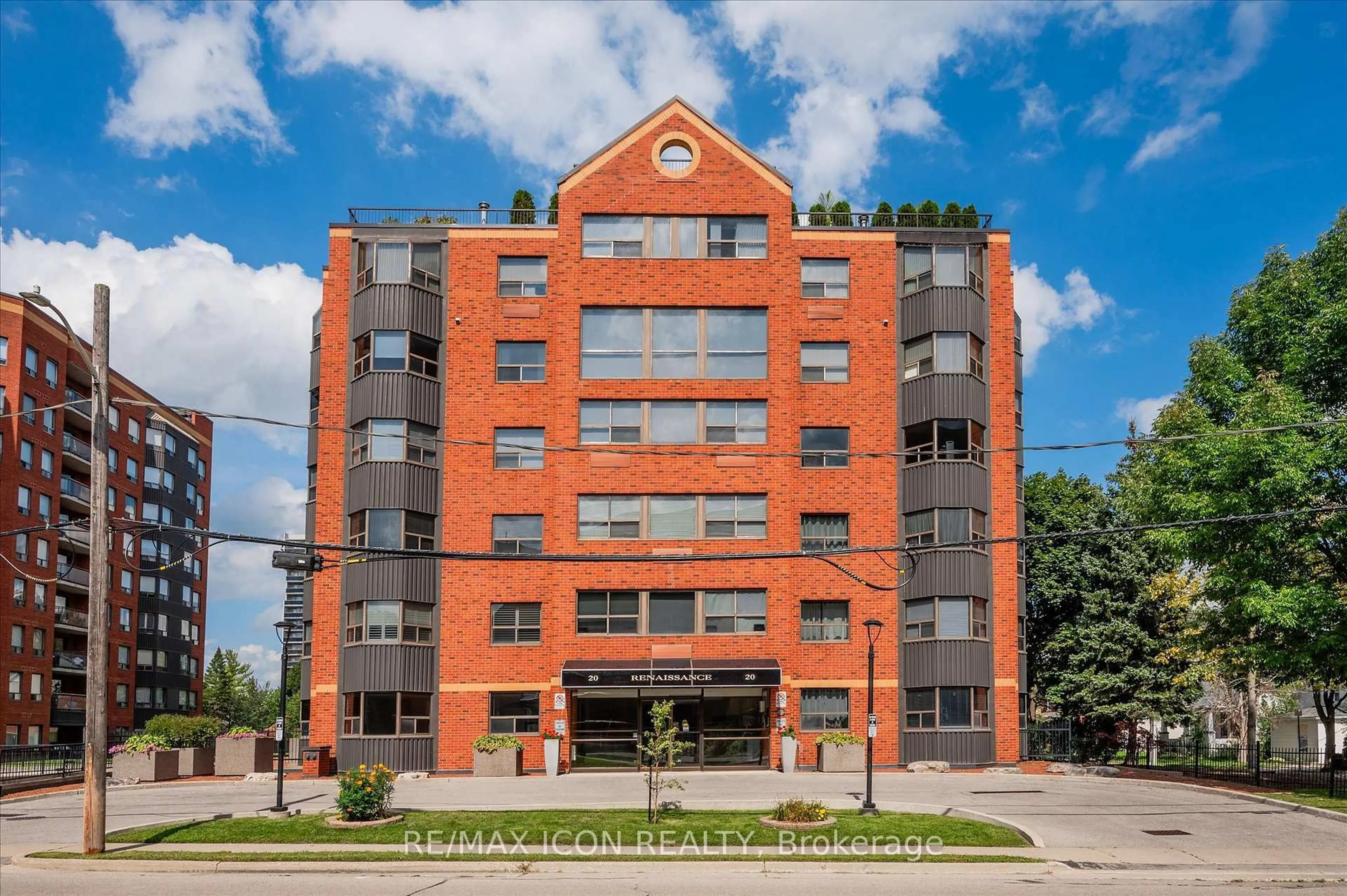 Home with brick exterior material, building for 20 Ellen St #610, Kitchener Ontario N2H 6R7