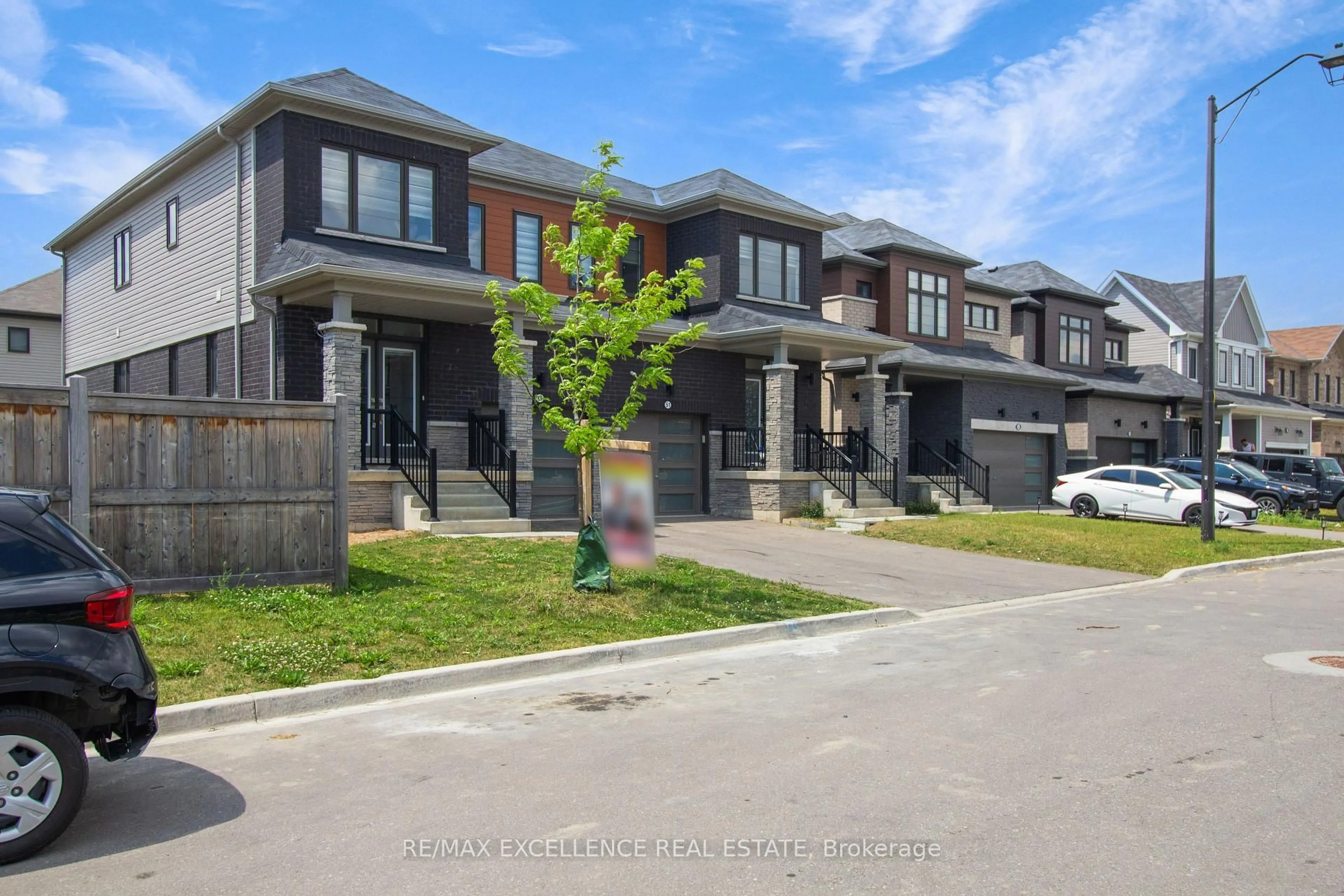 Home with brick exterior material, street for 49 MALCOLM Cres, Haldimand Ontario N3W 0E9