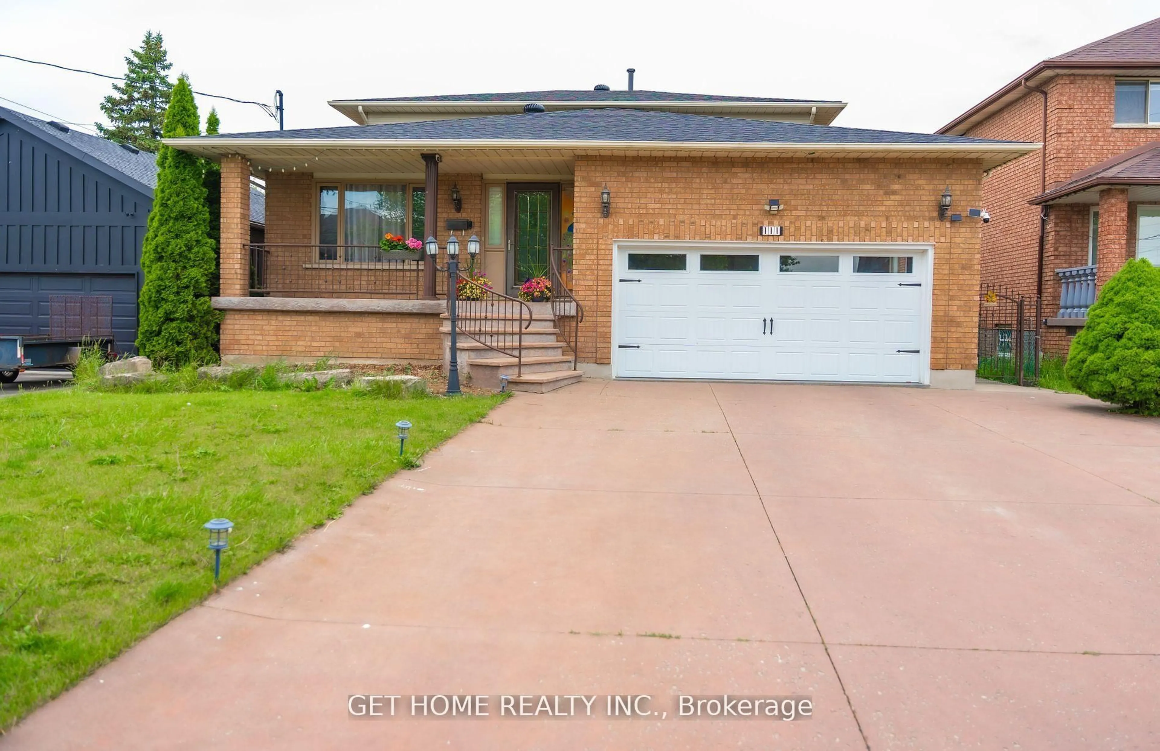 Home with brick exterior material, street for 111 AUBREY Ave, Hamilton Ontario L8J 2T2