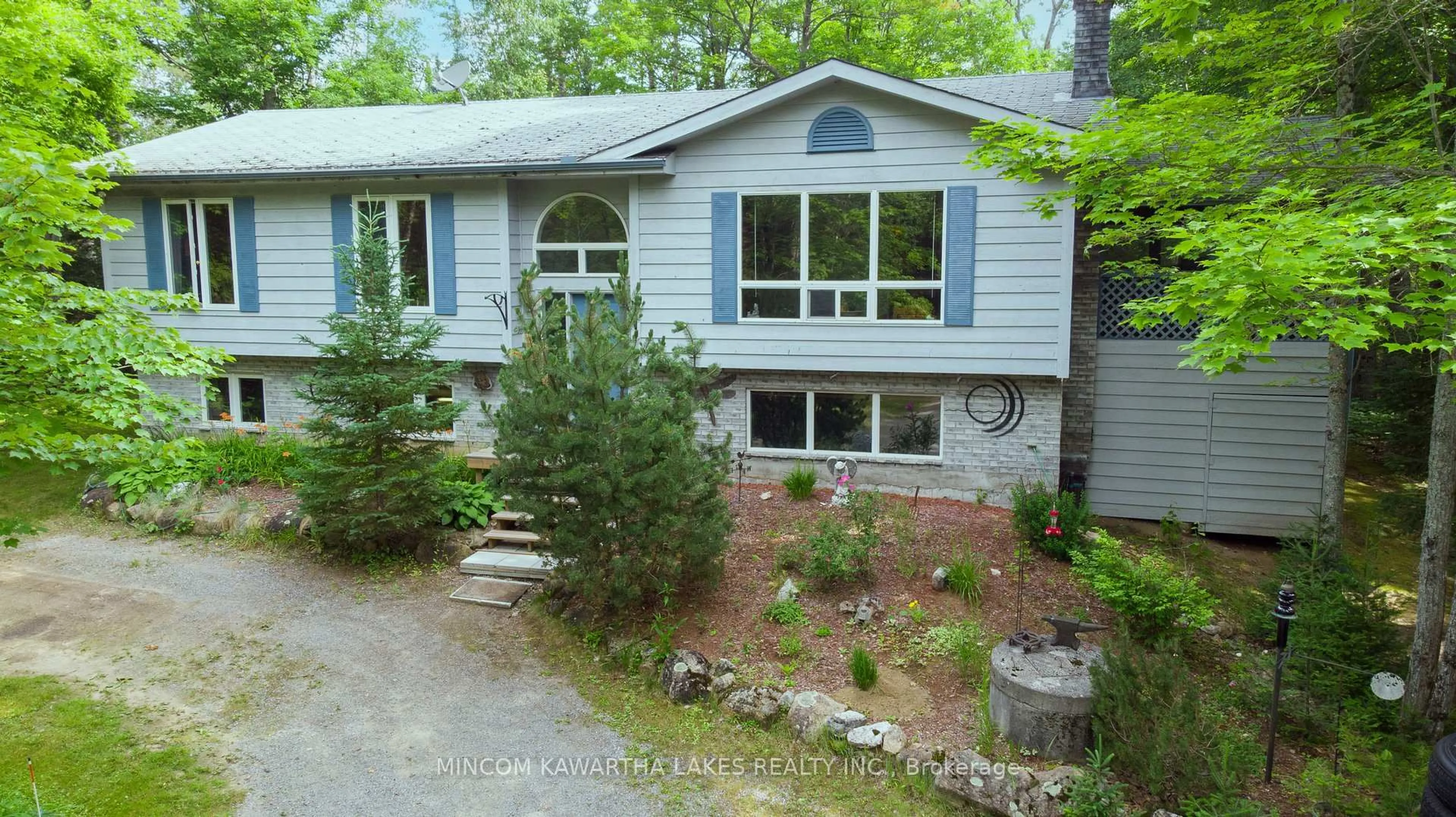 A pic from outside/outdoor area/front of a property/back of a property/a pic from drone, unknown for 1662 County Rd 504, North Kawartha Ontario K0L 1A0