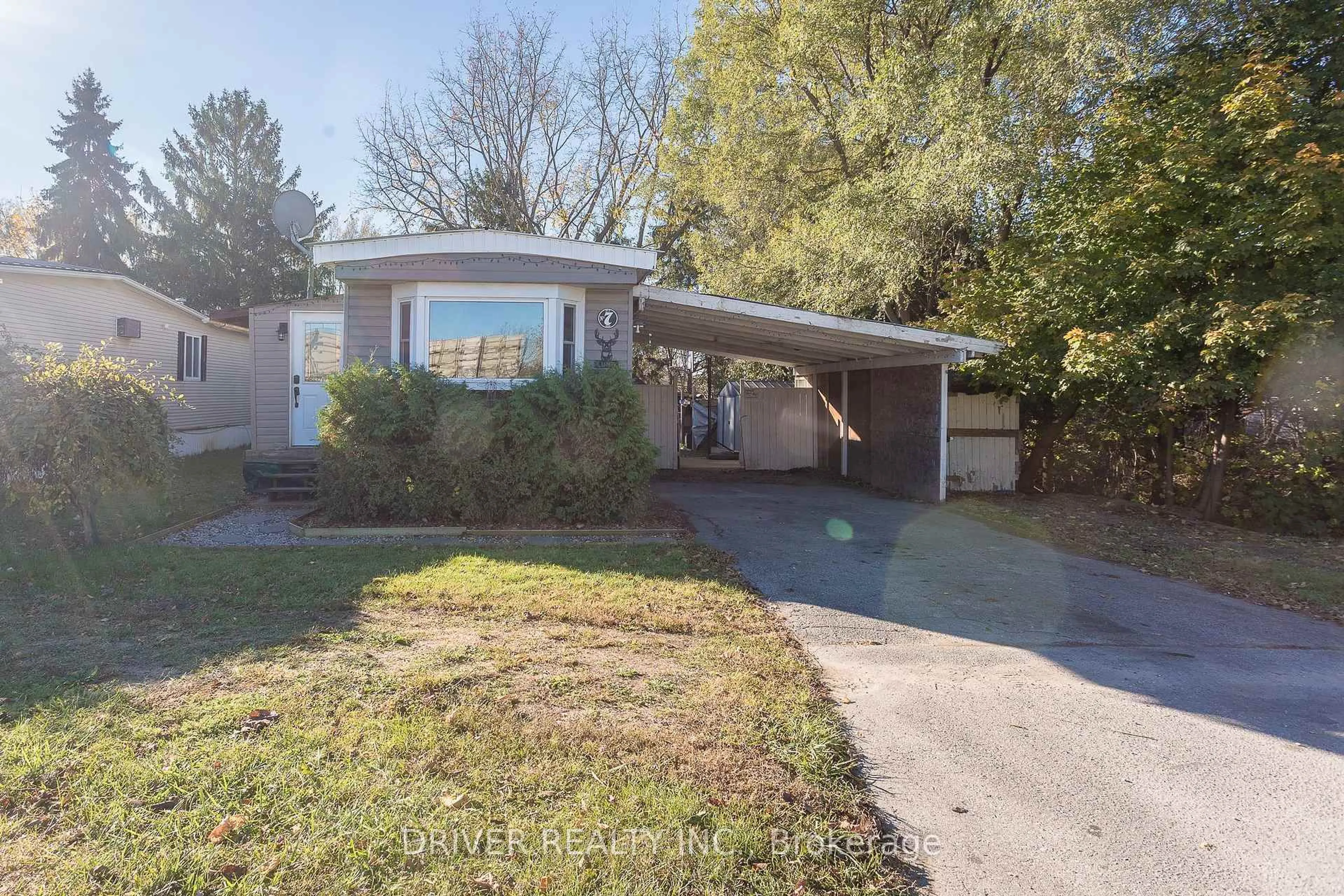 A pic from outside/outdoor area/front of a property/back of a property/a pic from drone, street for 78 Beech St #lot 7, Aylmer Ontario N5H 3H6