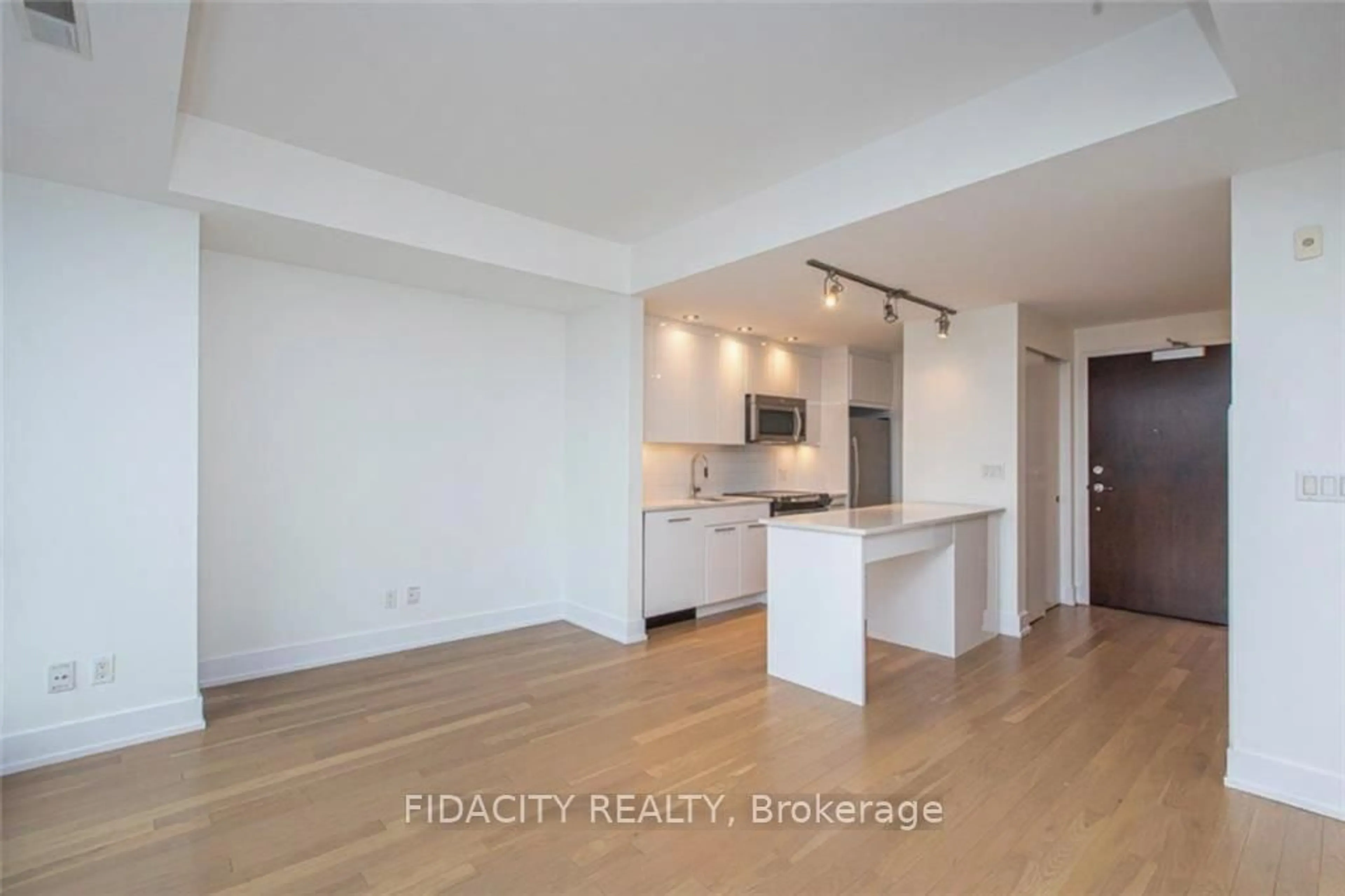 A pic of a room for 360 Patricia Ave #820, Ottawa Ontario K1Z 0A8