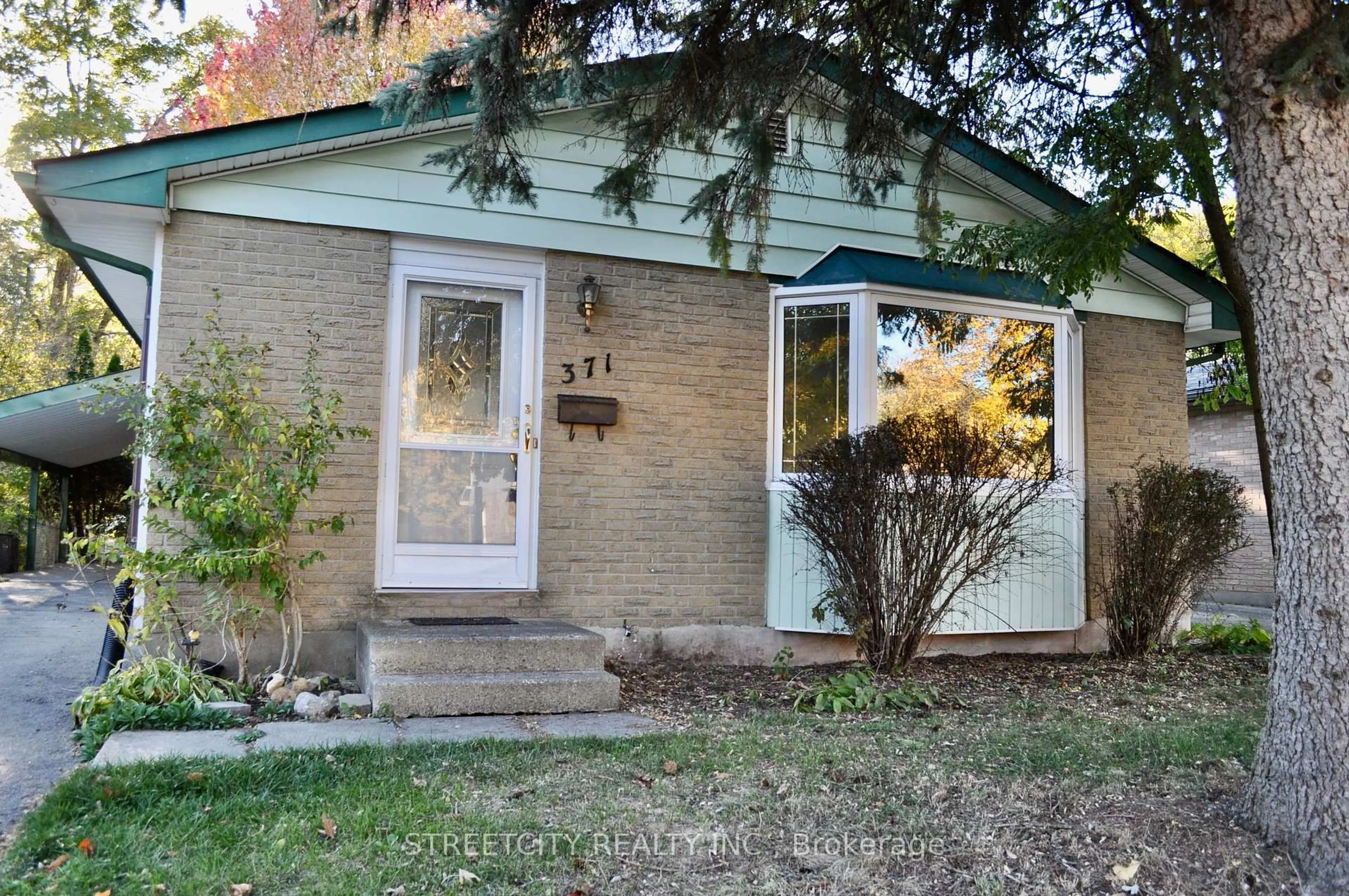 Home with brick exterior material, street for 371 Speight Blvd, London East Ontario N5V 3J8