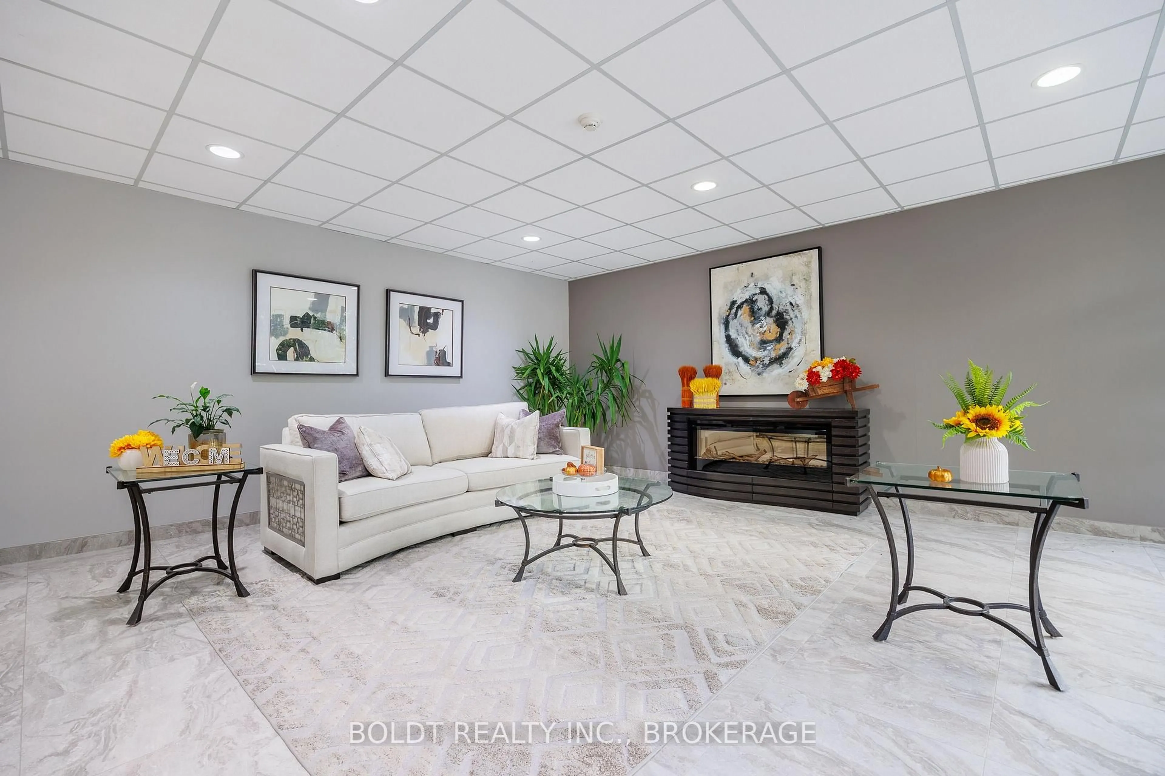 Unknown for 81 Scott St #809, St. Catharines Ontario L2N 7L5