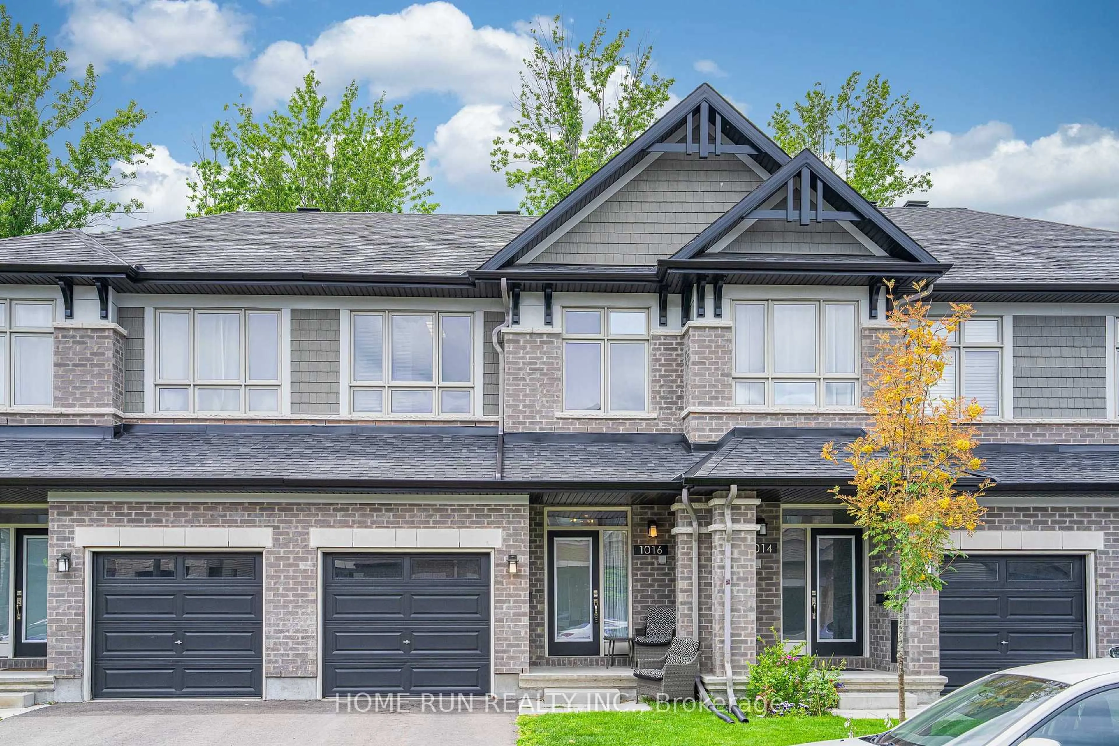 Home with brick exterior material, street for 1016 EIDER St, Ottawa Ontario K4M 1B2