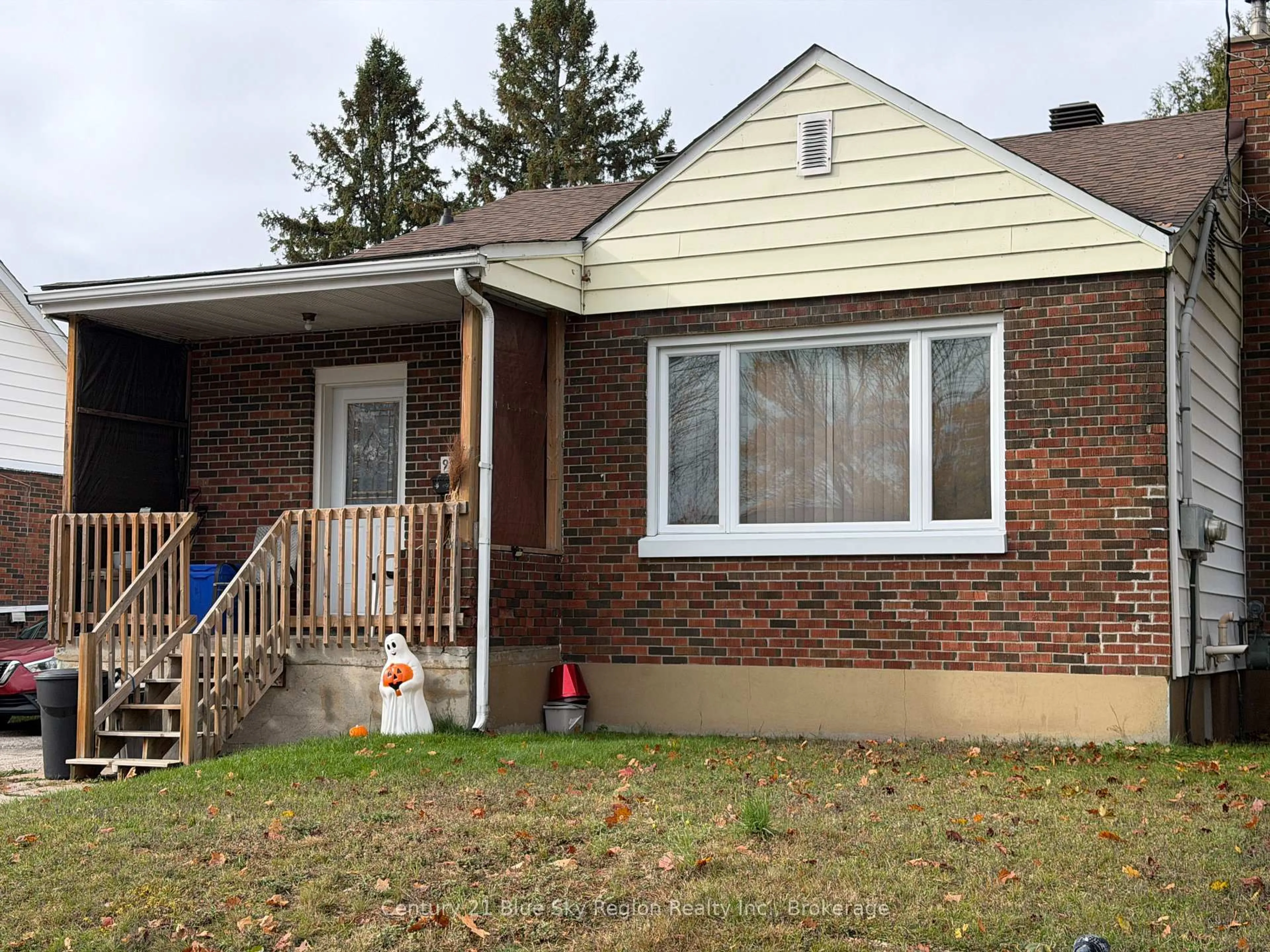 Home with brick exterior material, street for 973 Ann St, North Bay Ontario P1B 5M3