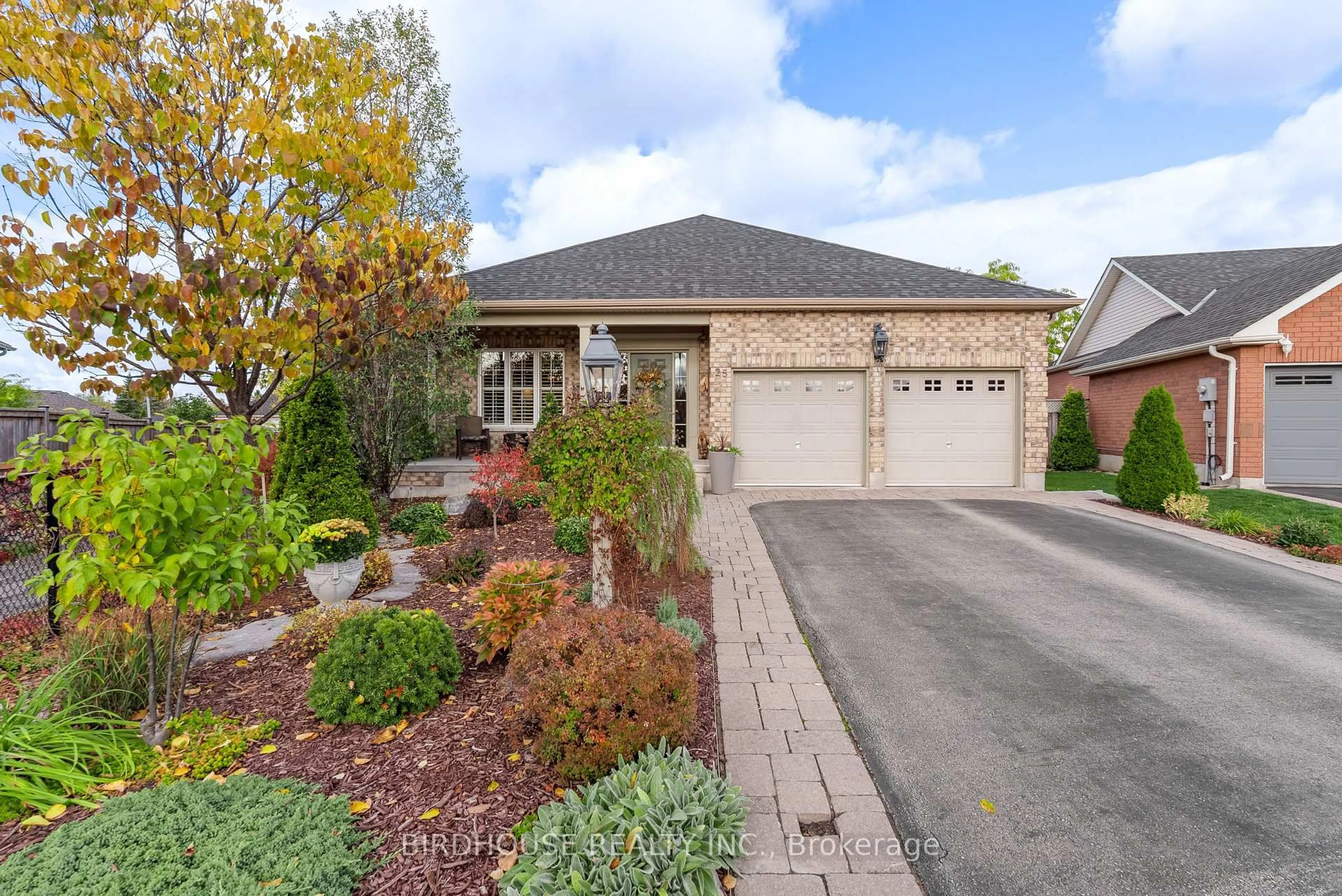 Home with brick exterior material, street for 25 Horton Pl, Kawartha Lakes Ontario K9V 0C2