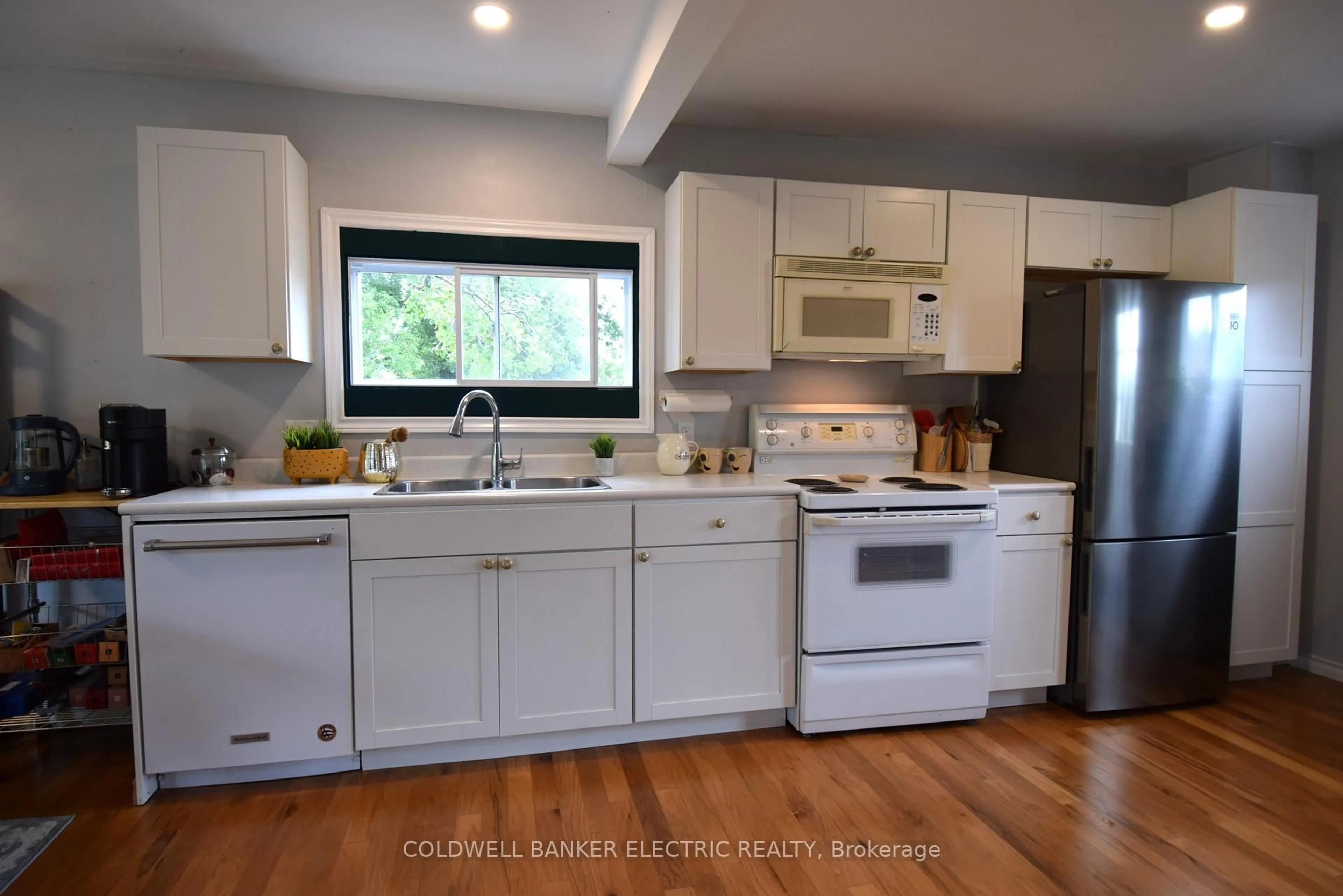 Standard kitchen, unknown for 32 Jackson Rd, Trent Hills Ontario K0L 1Y0