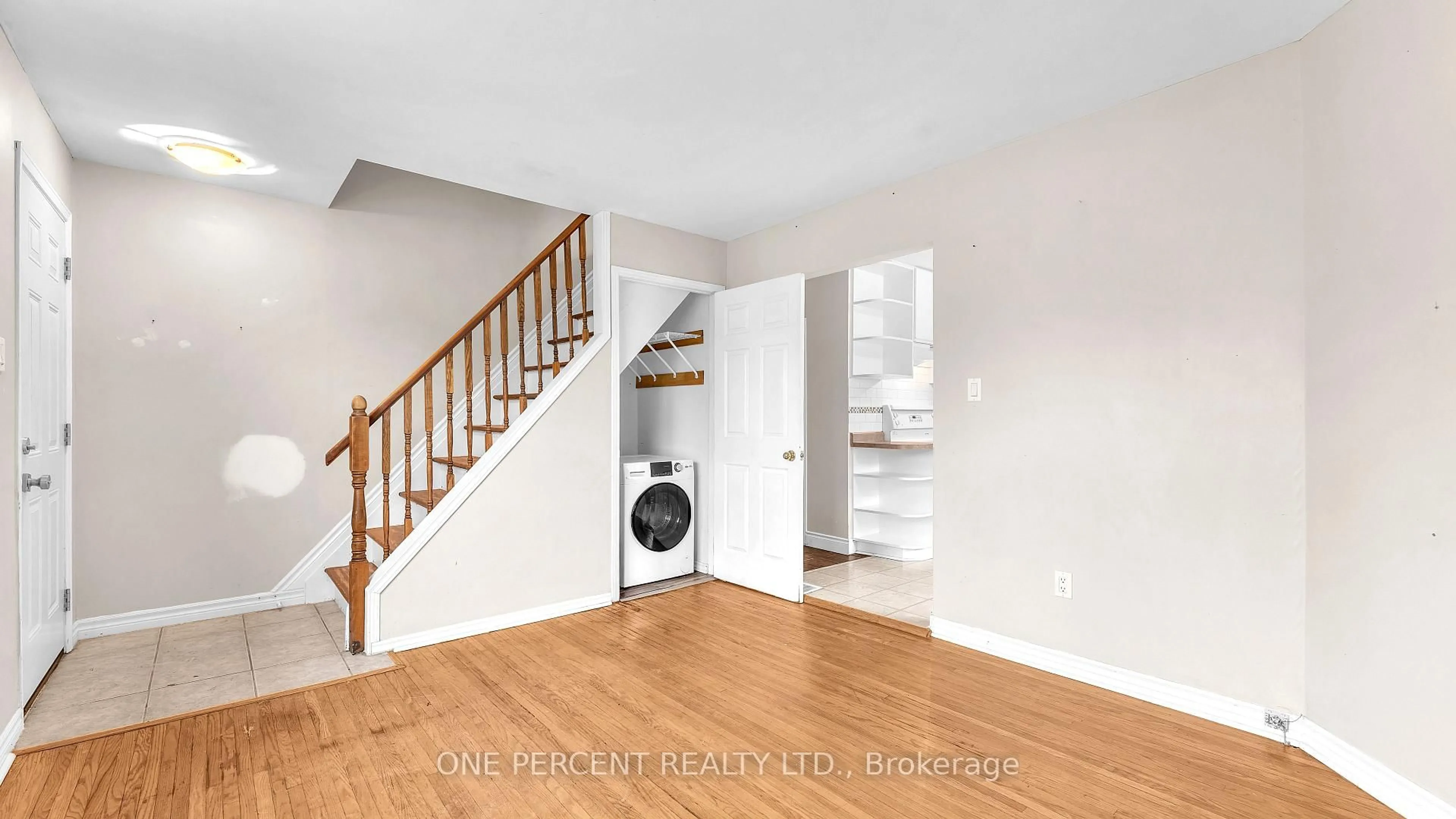 Unknown for 1185 ALBANY St, London East Ontario N5W 3L6