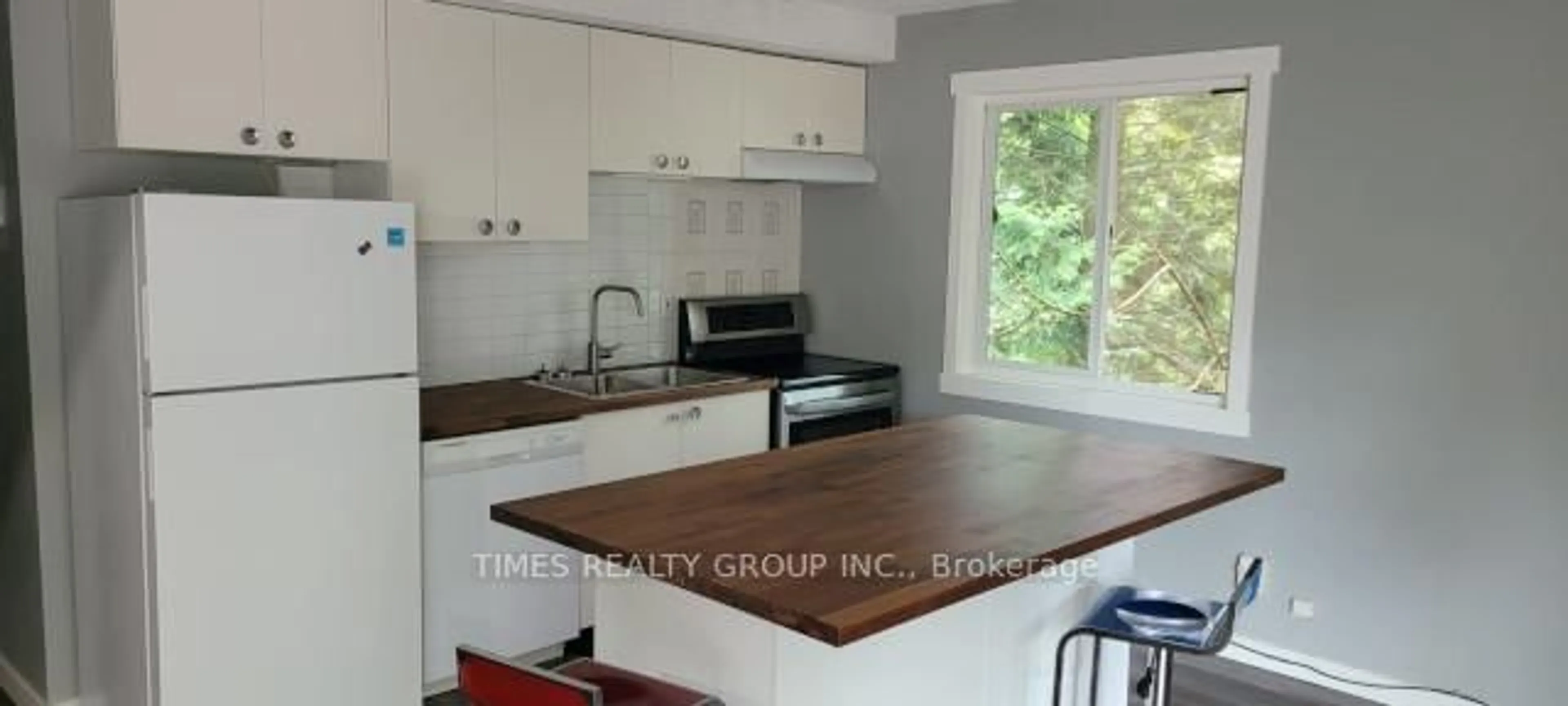 Open concept kitchen, unknown for 3472 Copeland Ave, Out of Area British Columbia V5S 4B6