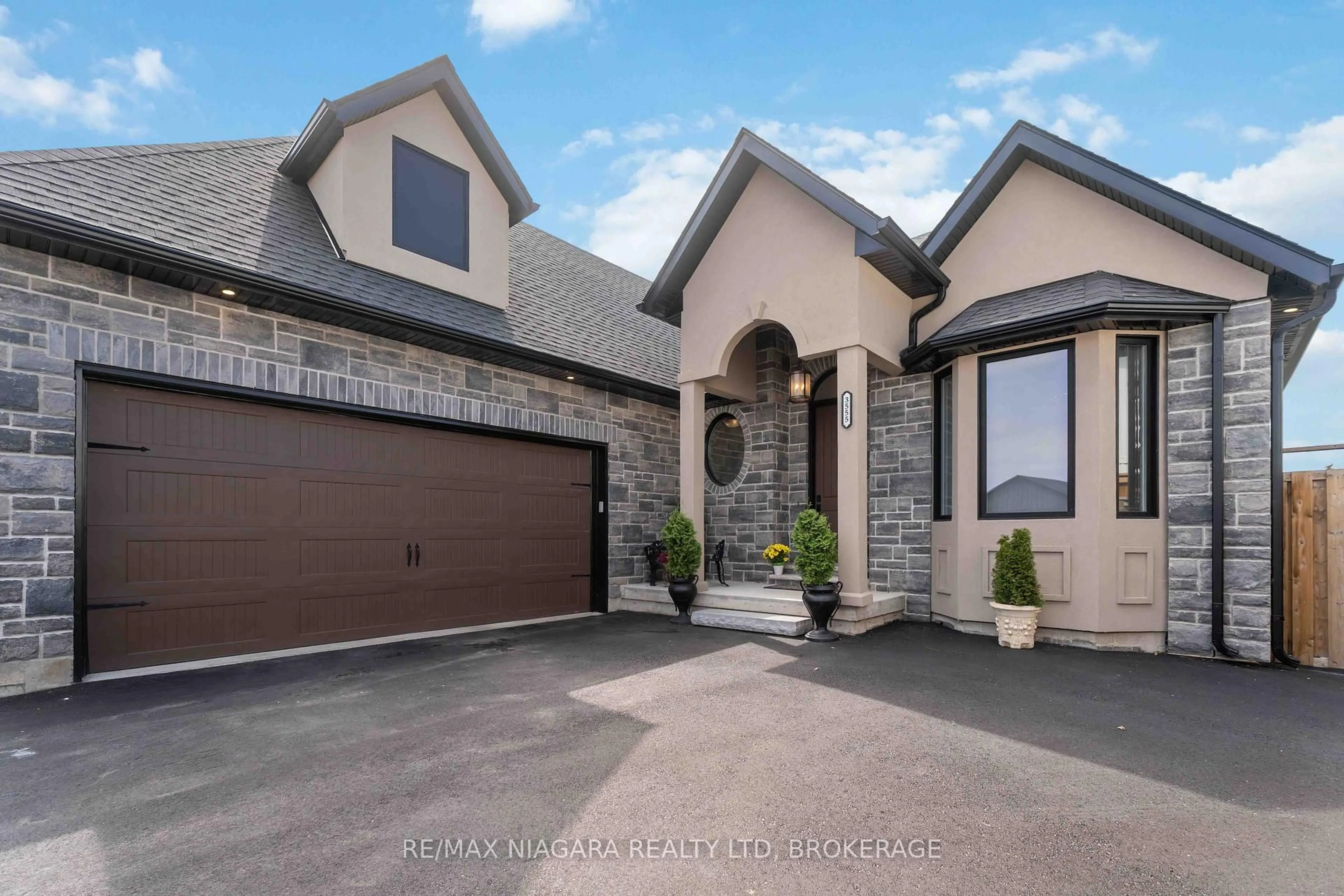 Home with brick exterior material, street for 3555 CANFIELD Cres, Fort Erie Ontario L0S 1S0