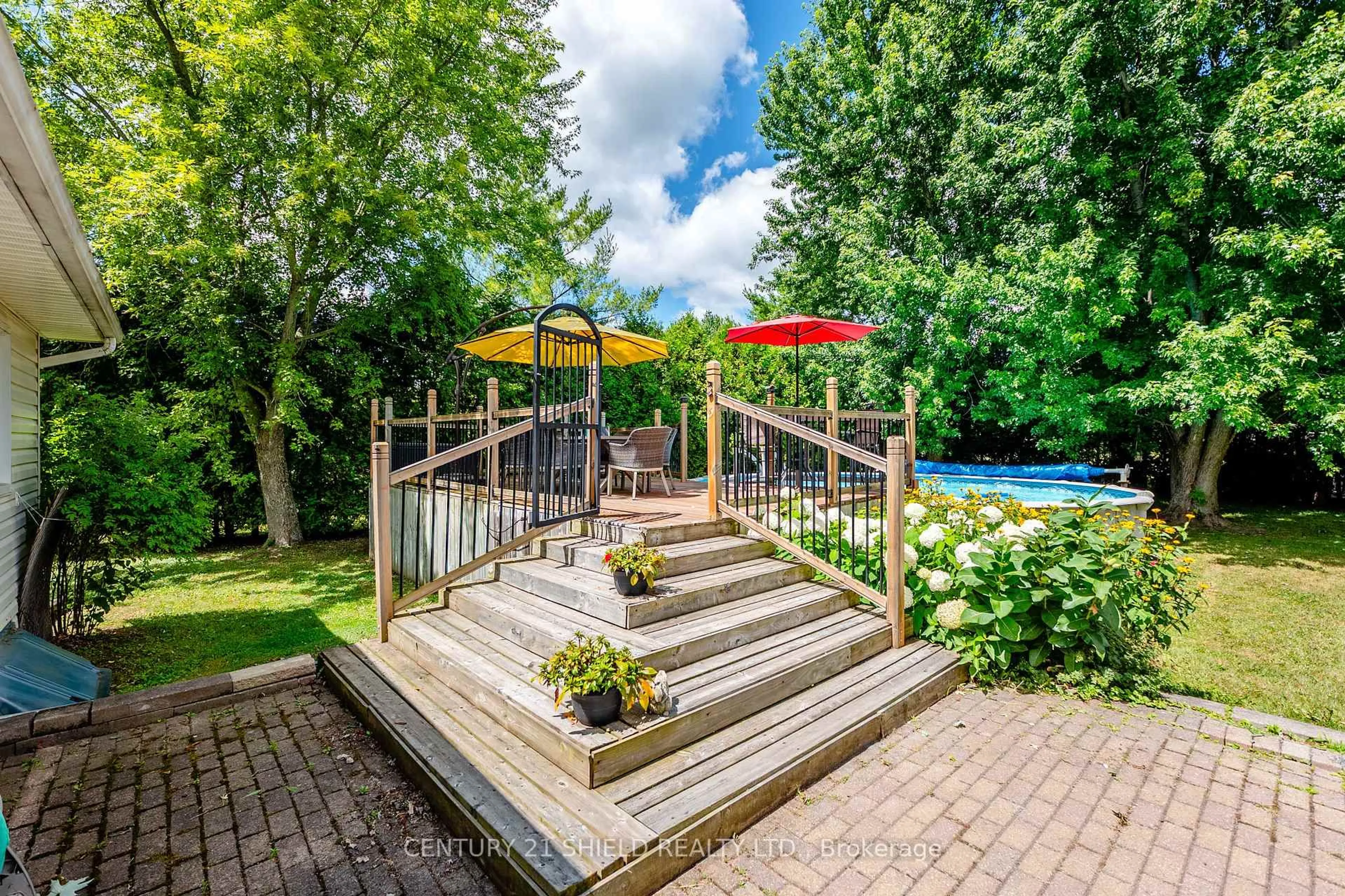 Patio, unknown for 14215 County rd 2 Highway, South Stormont Ontario K0C 1M0