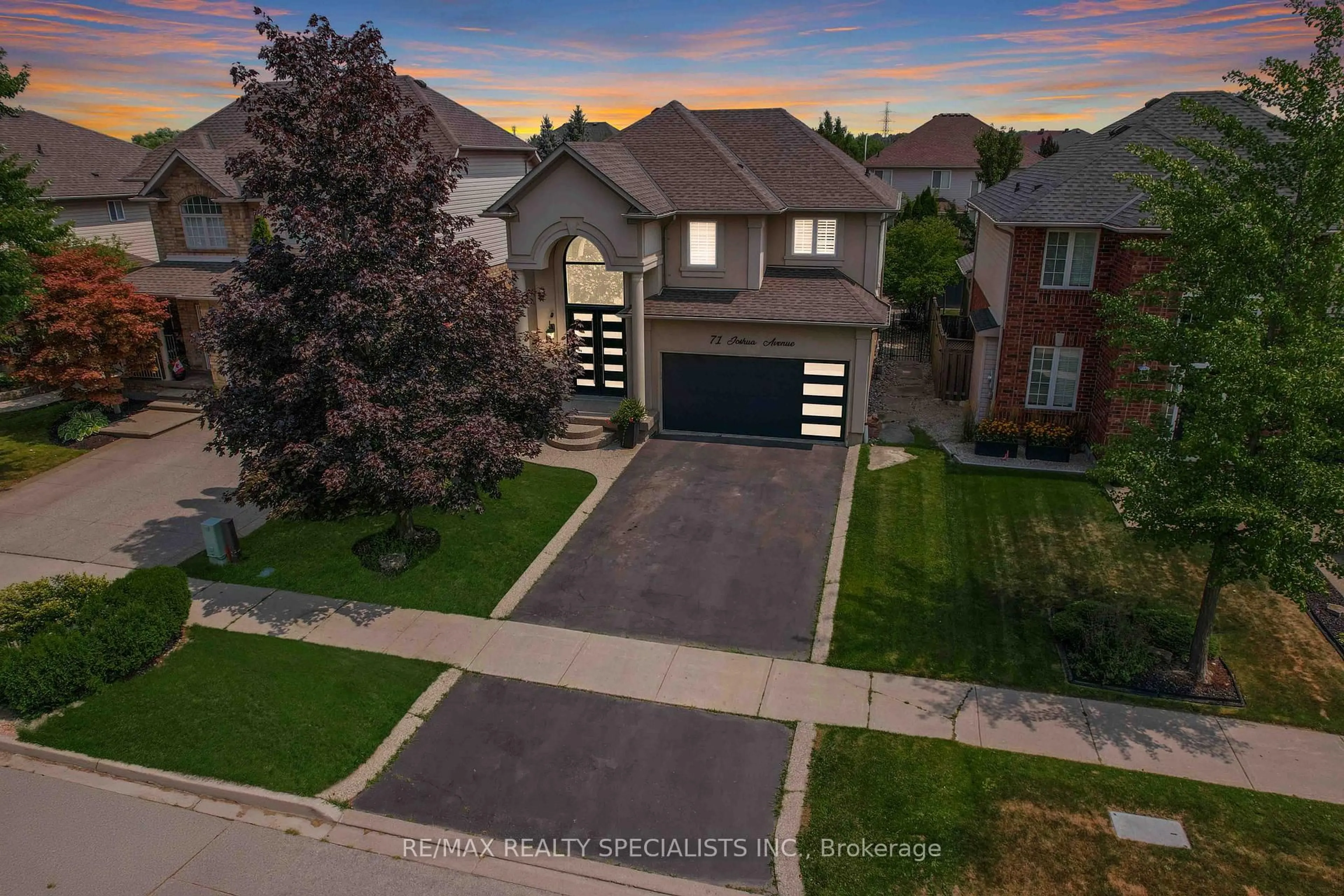 A pic from outside/outdoor area/front of a property/back of a property/a pic from drone, street for 71 Joshua Ave, Hamilton Ontario L9K 1P8