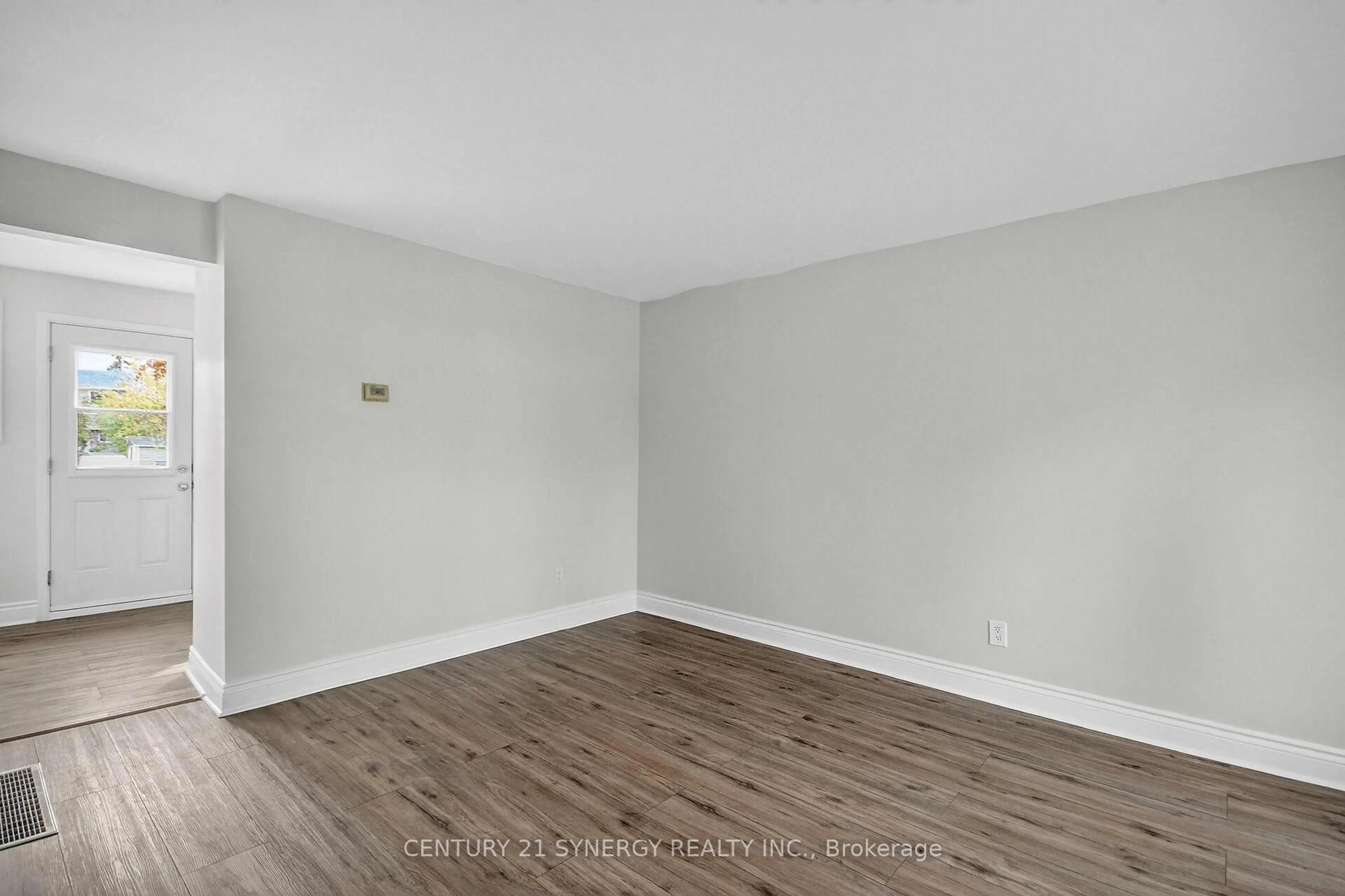 A pic of a room for 928 Meadowlands Dr, Ottawa Ontario K2C 0K3