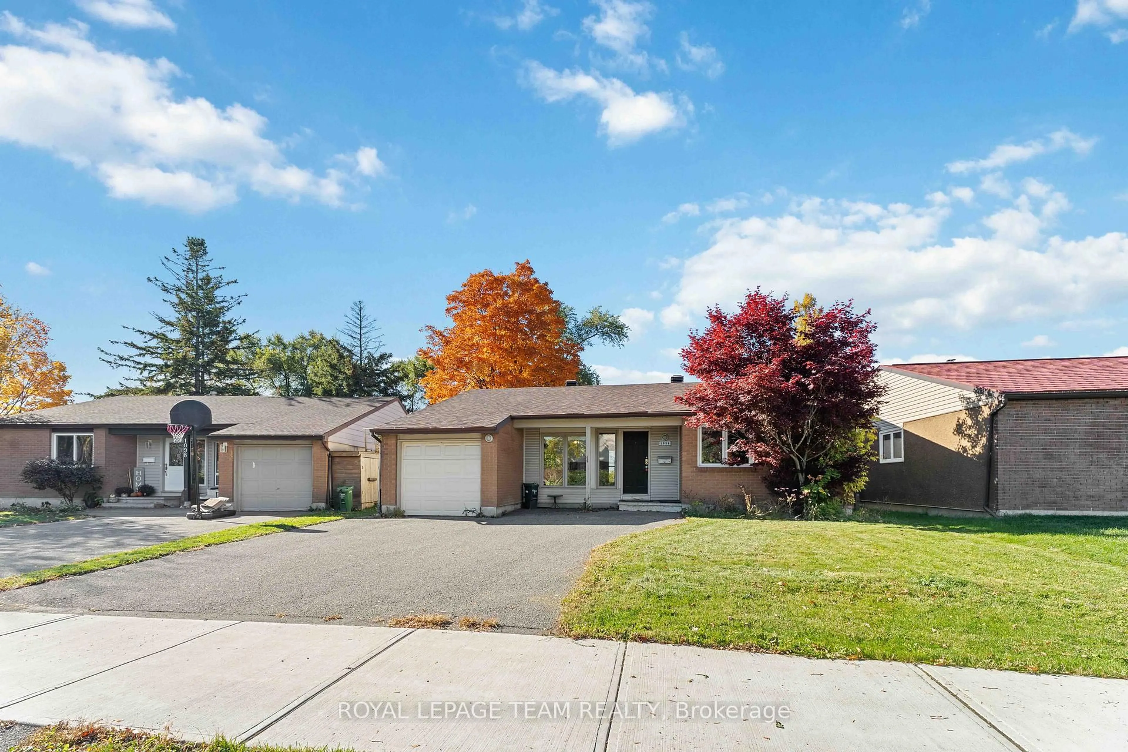 Unknown for 1094 Alenmede Cres, Ottawa Ontario K2B 8H3