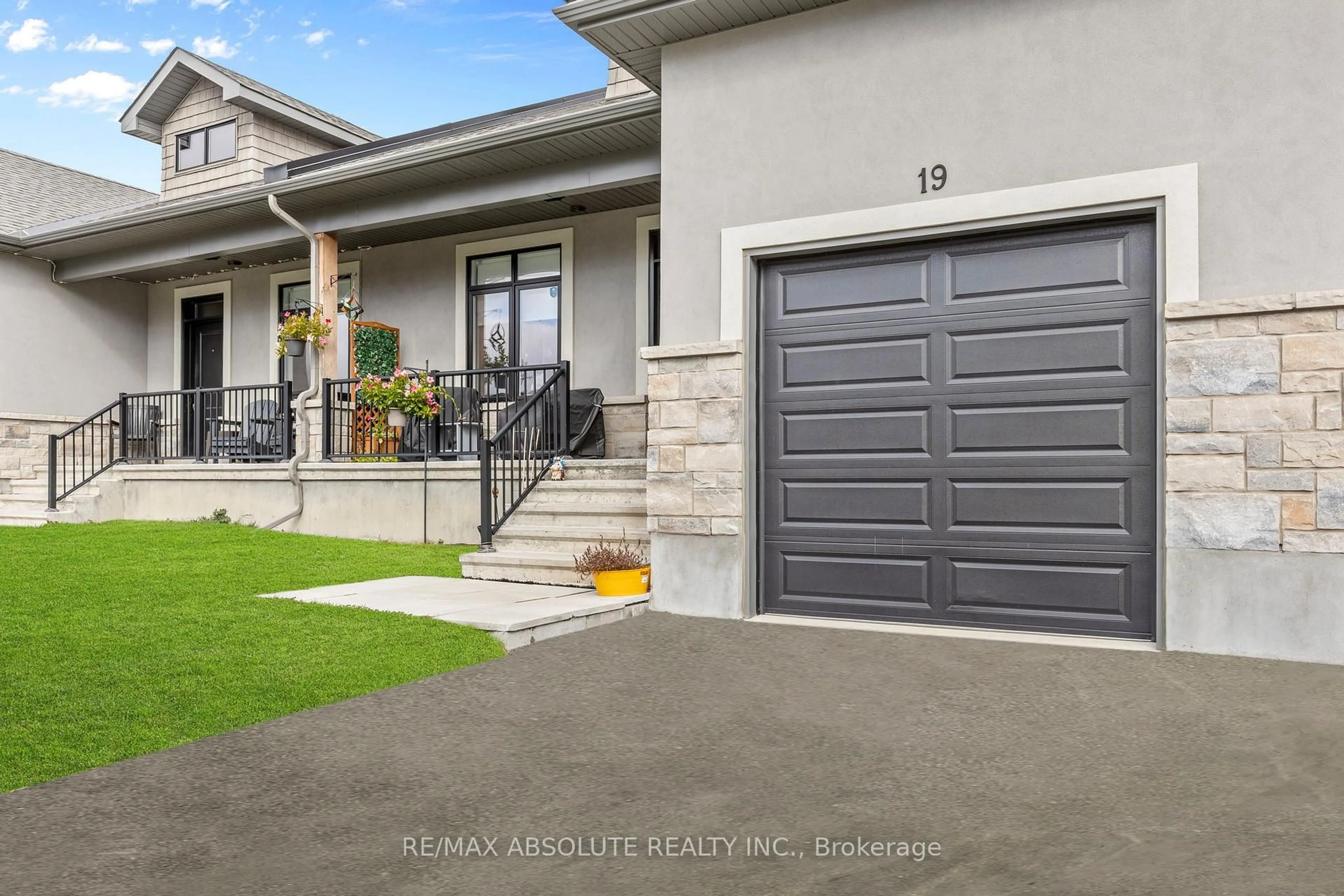 Home with vinyl exterior material, street for 19 ELMER WEST St, Almonte Ontario K0A 1A0