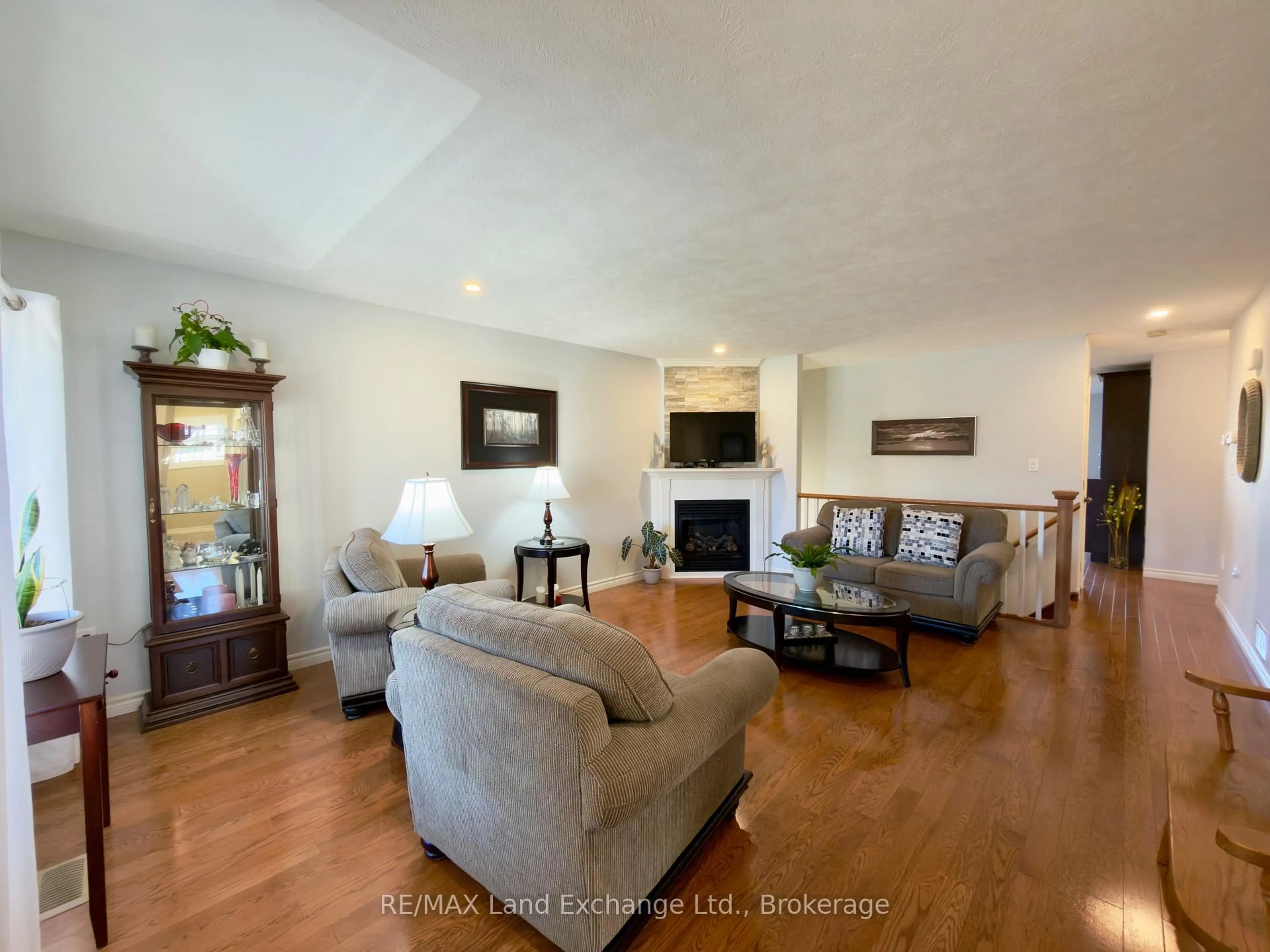 Living room with furniture, unknown for 210 Stickel St, Saugeen Shores Ontario N0H 2C1