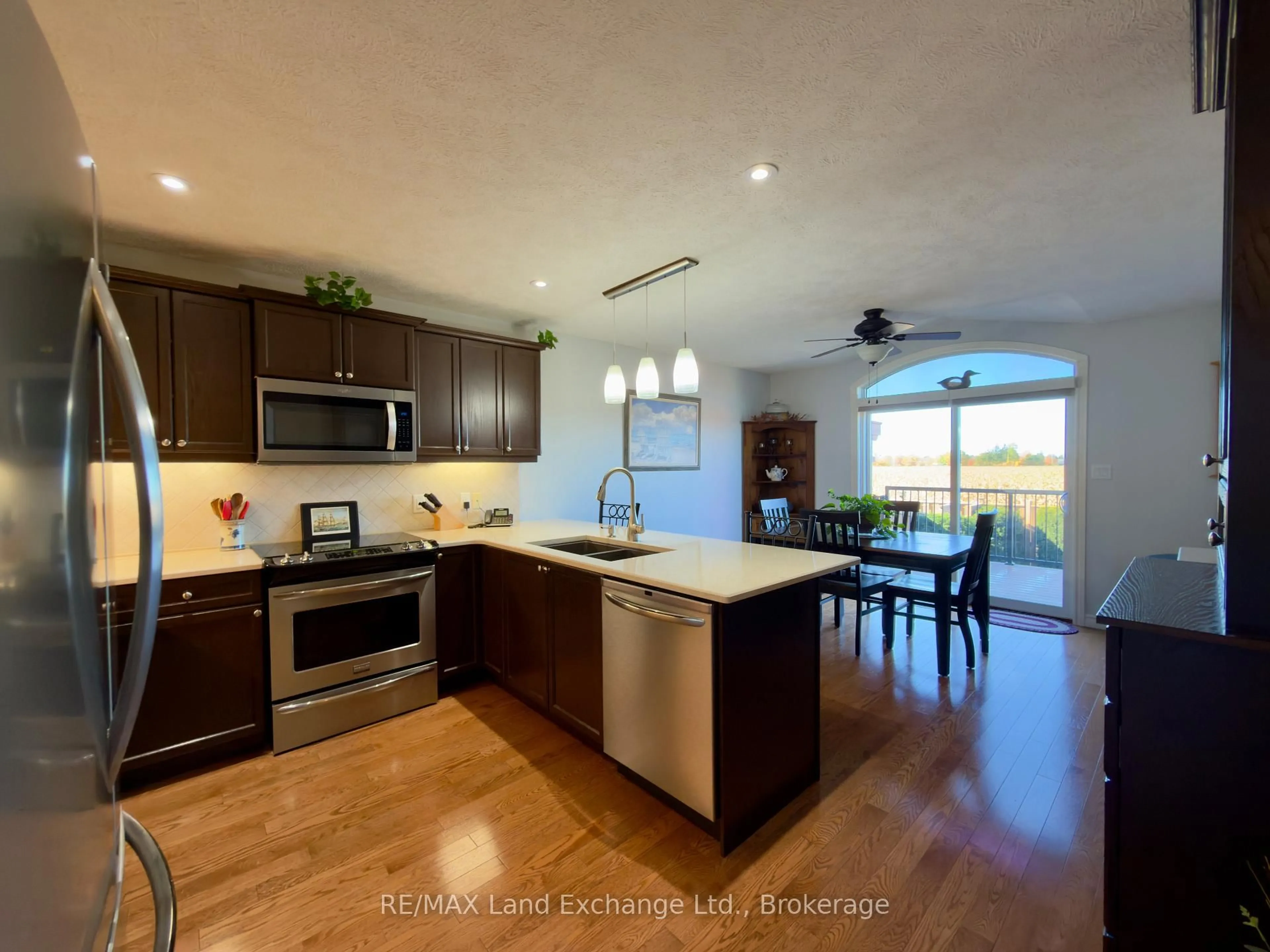 Open concept kitchen, unknown for 210 Stickel St, Saugeen Shores Ontario N0H 2C1