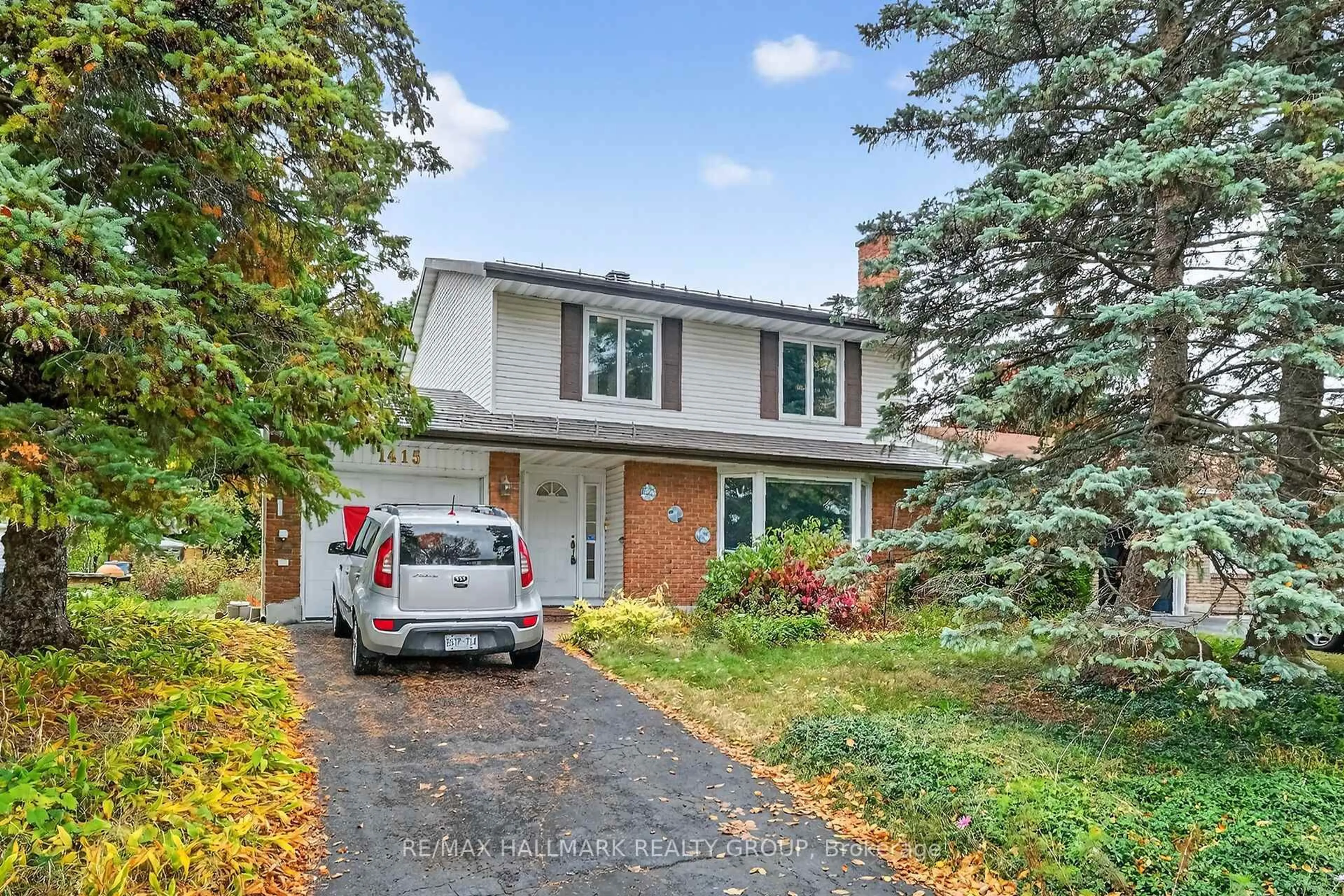 Unknown for 1415 Plumber Ave, Ottawa Ontario K1K 4B2