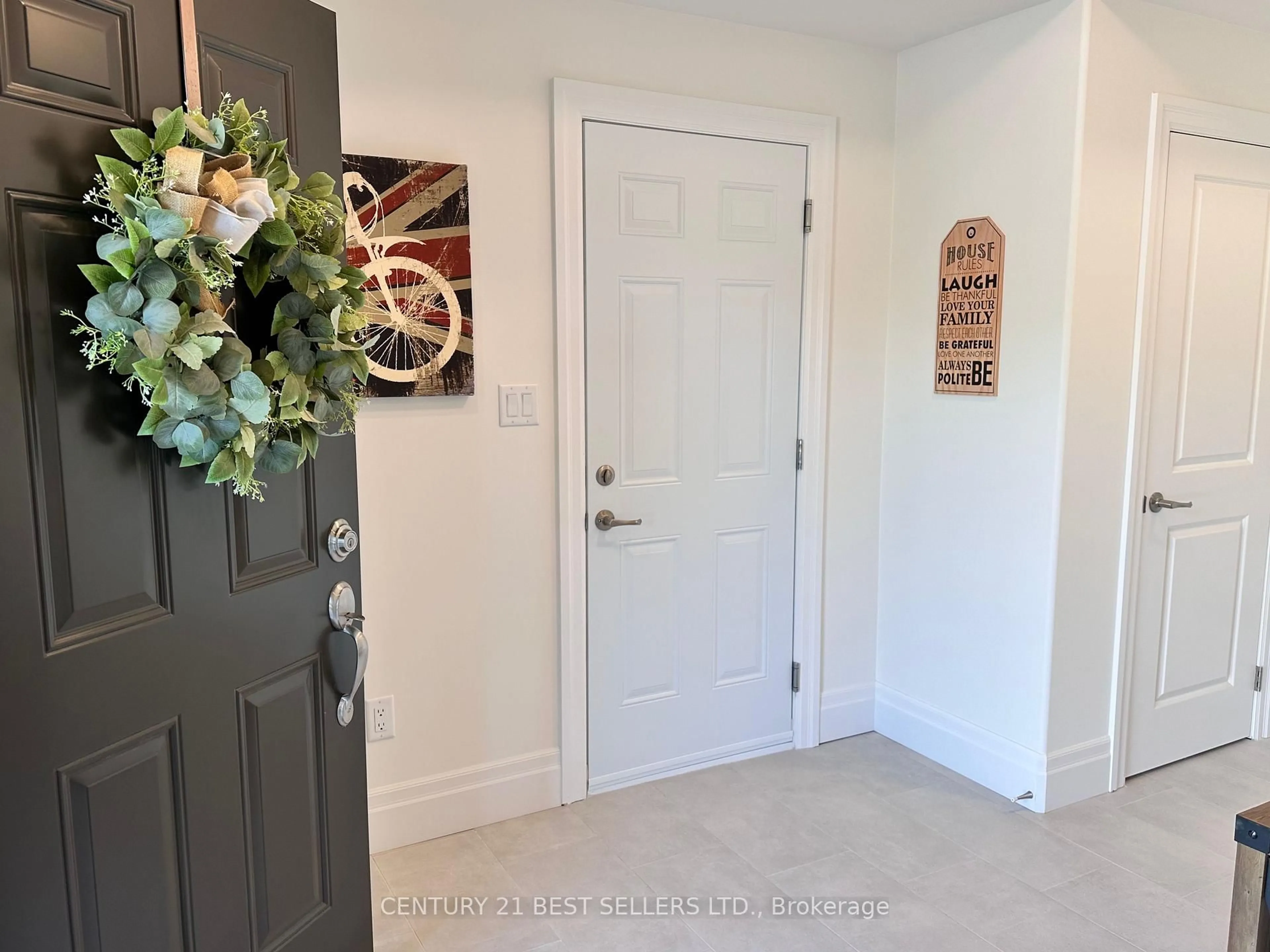Indoor entryway for 79 Buchanan Ave, Prince Edward County Ontario K0K 2T0