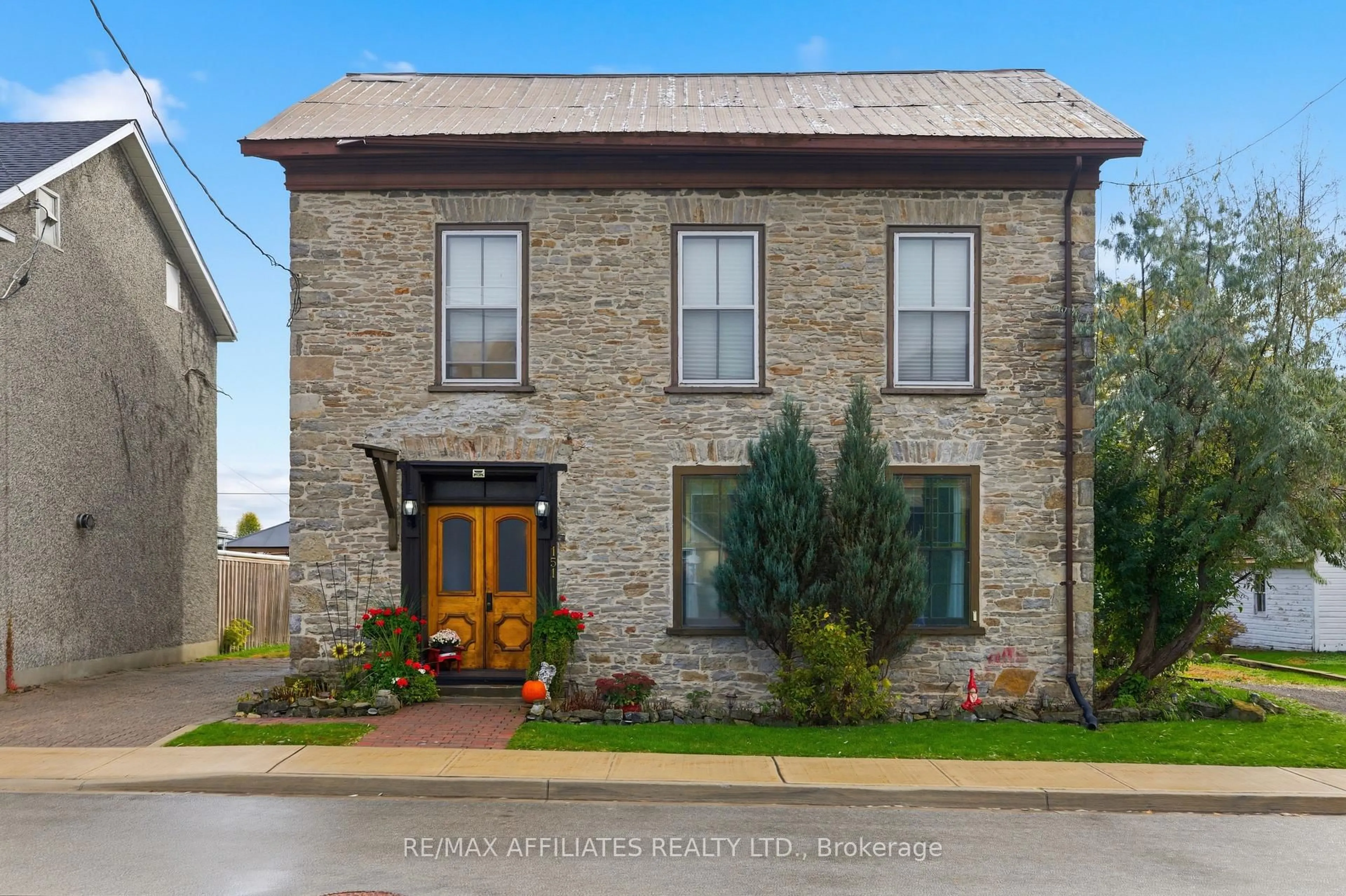 Home with brick exterior material, building for 151 Henry St, Prescott Ontario K0E 1T0