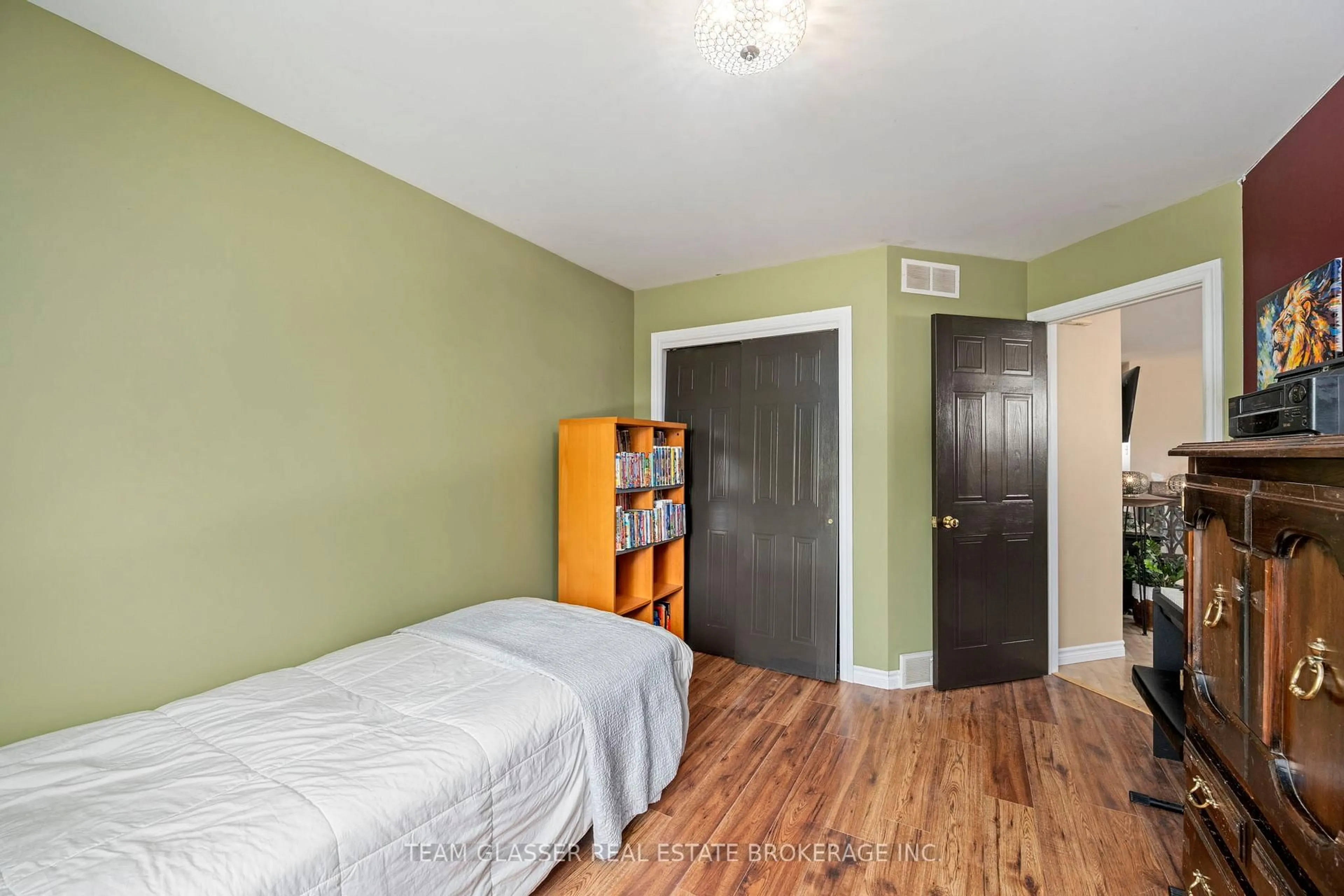 A pic of a room for 76 JUNO Dr, St. Thomas Ontario N5R 6E9