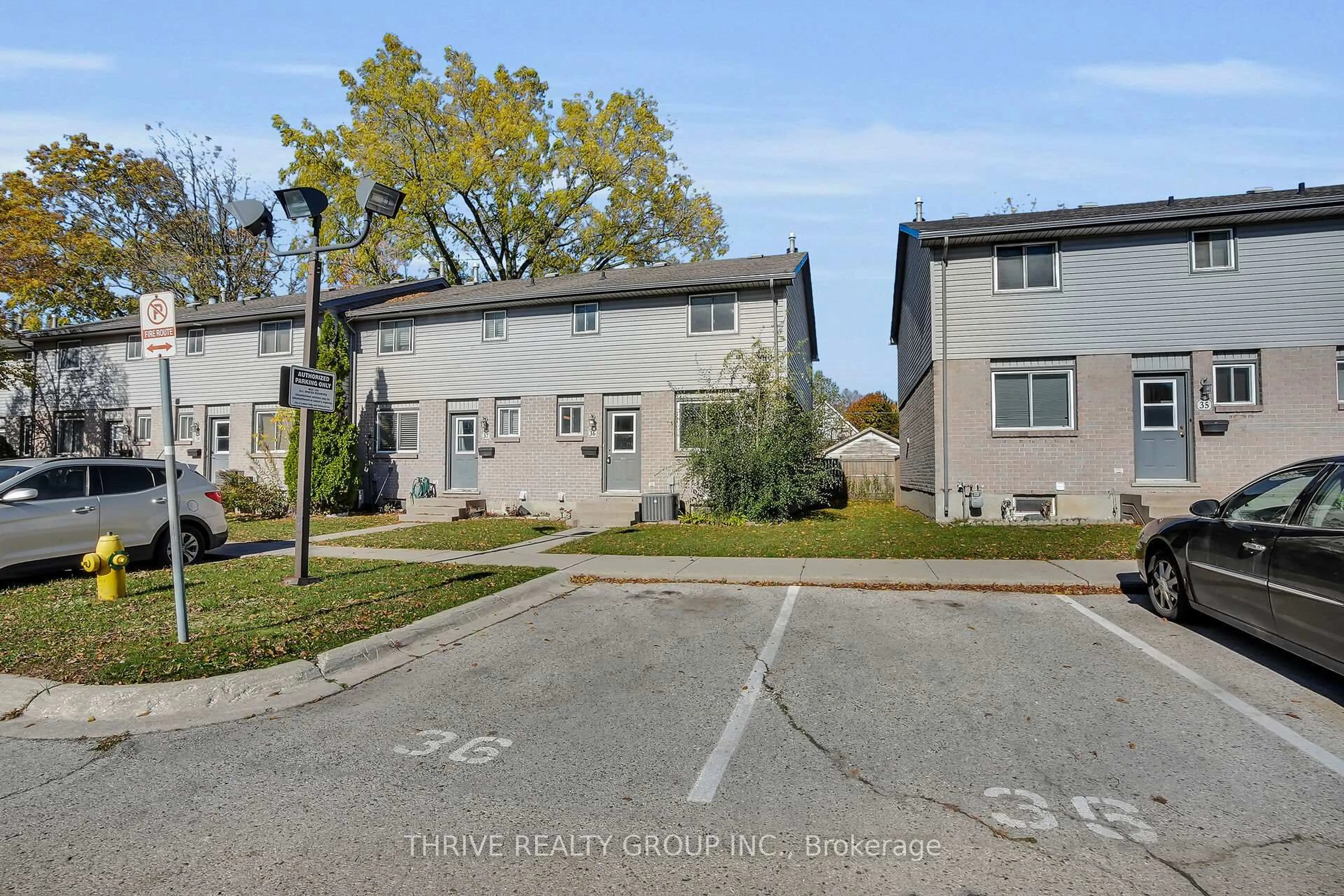 A pic from outside/outdoor area/front of a property/back of a property/a pic from drone, street for 490 Third St #36, London East Ontario N5V 4A2
