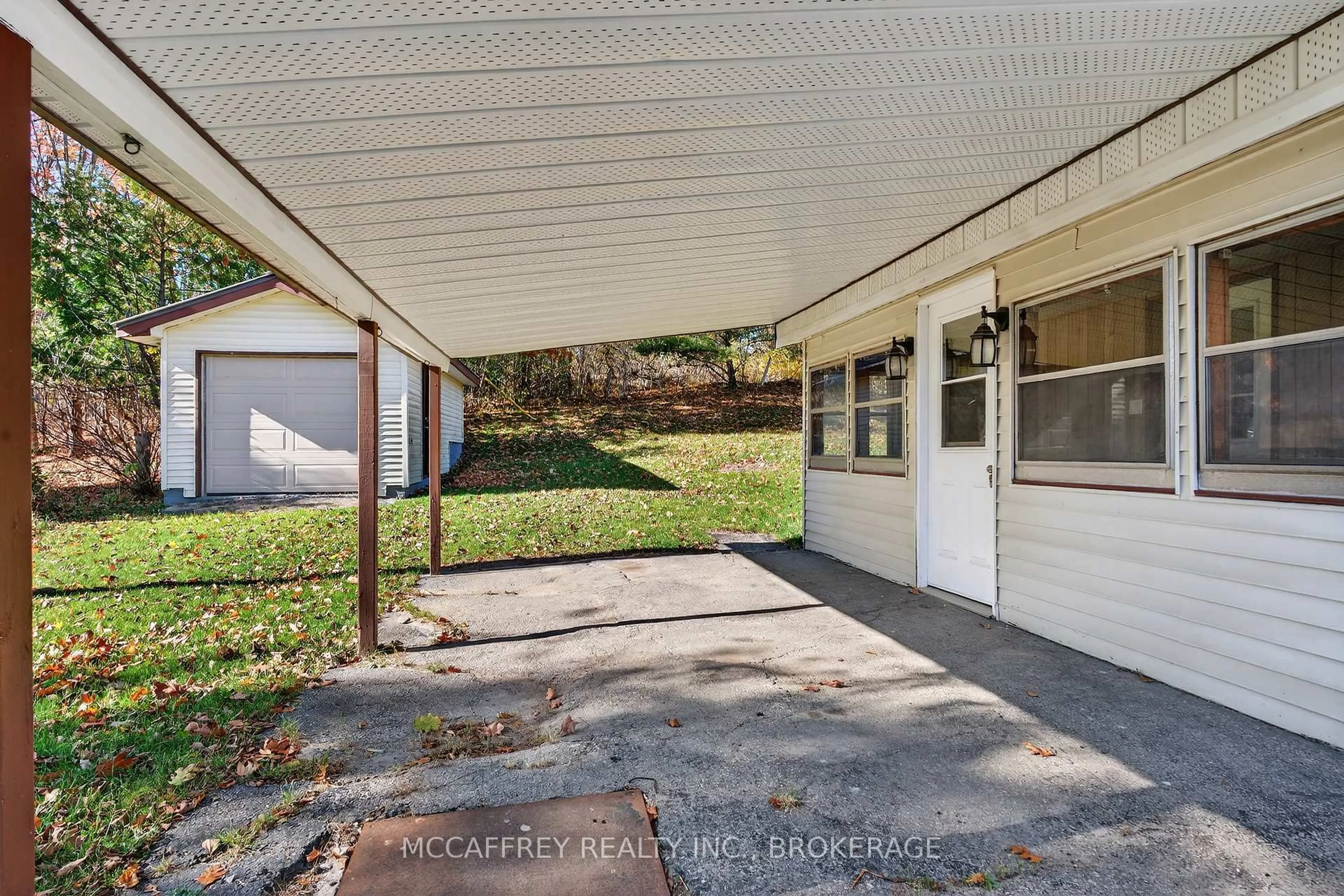 Unknown for 333 Burridge Rd, Godfrey Ontario K0H 1T0