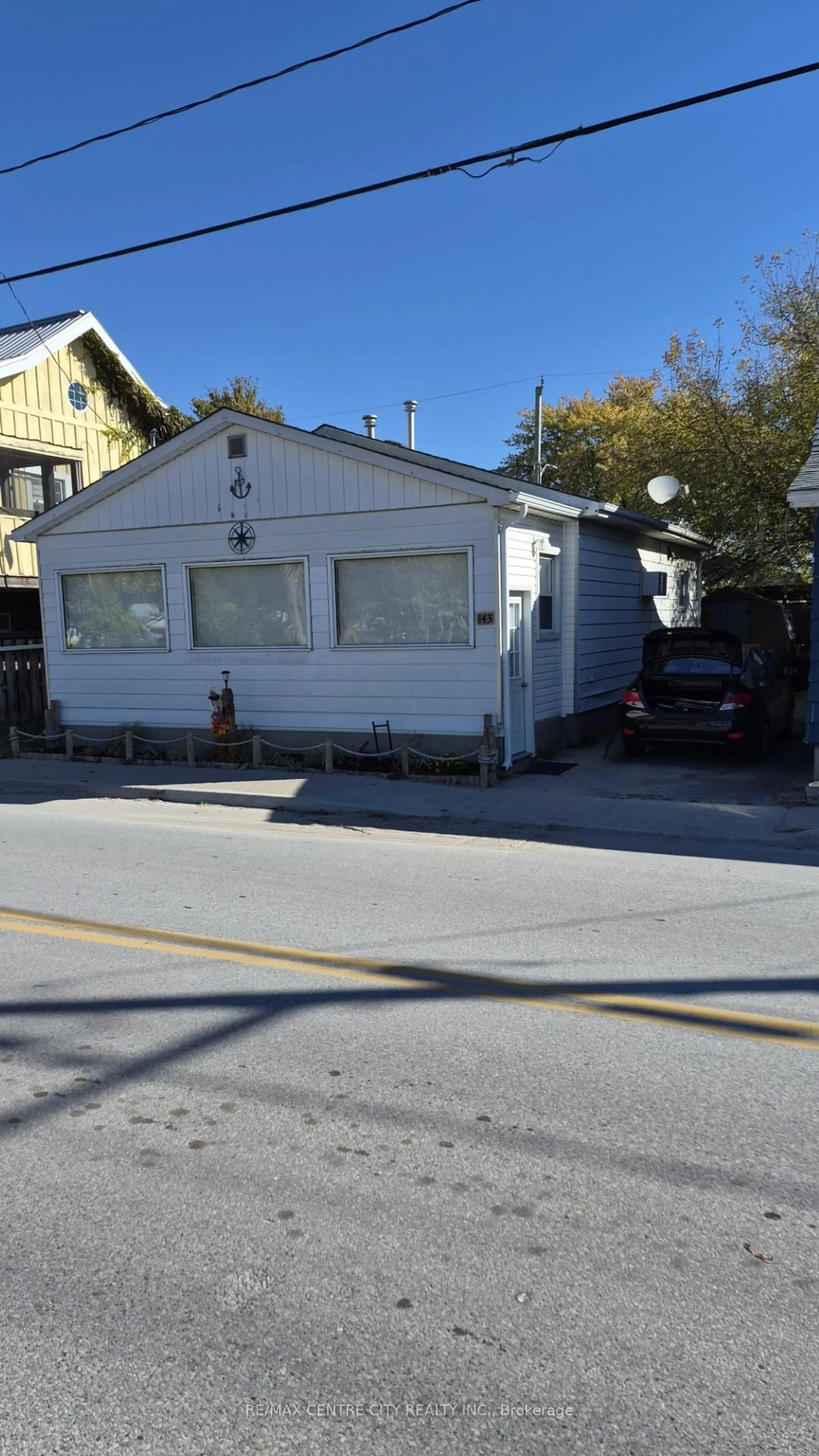 Unknown for 143 William St, Central Elgin Ontario N5L 1E2