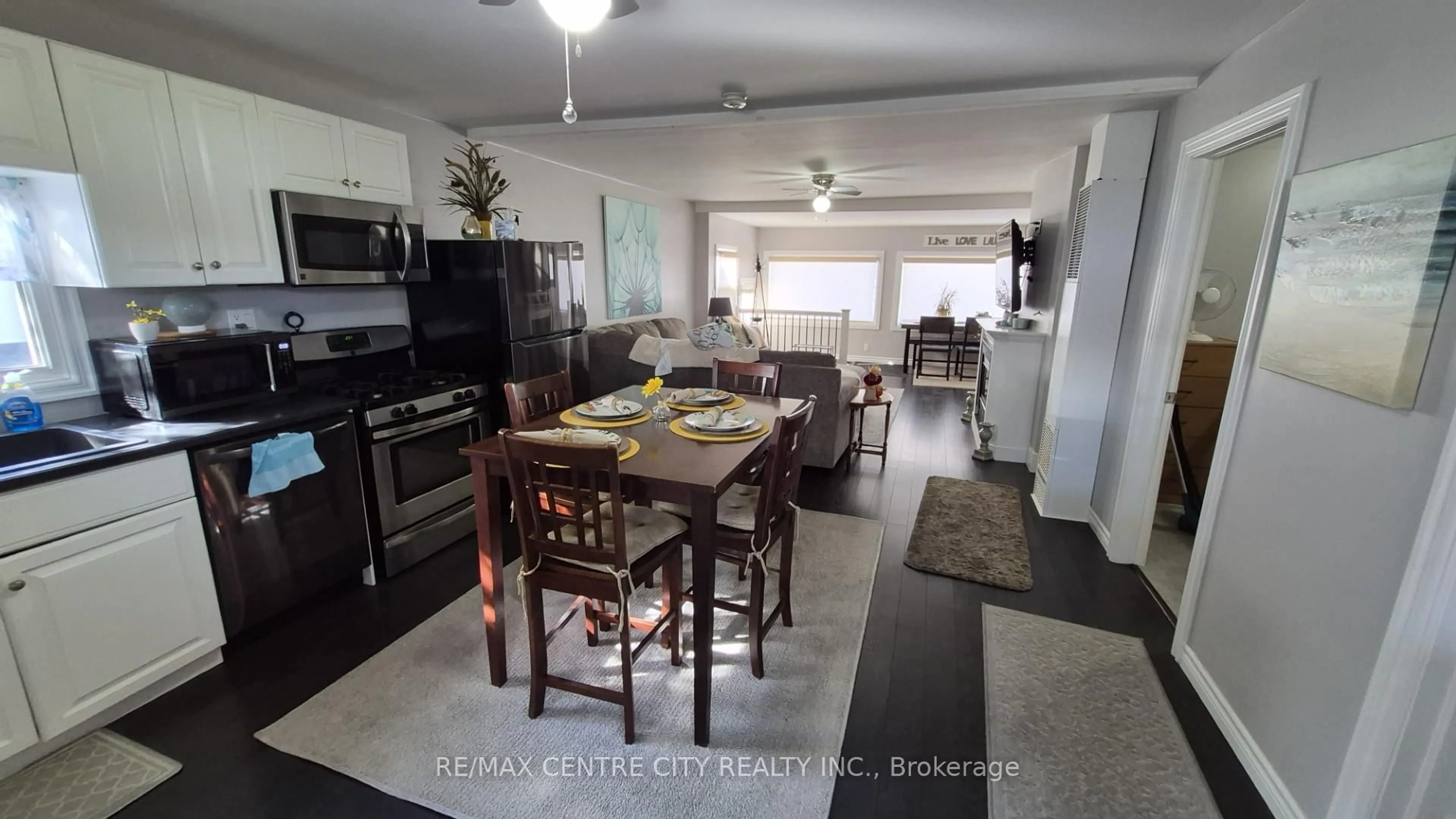 Dining room, unknown for 143 William St, Central Elgin Ontario N5L 1E2