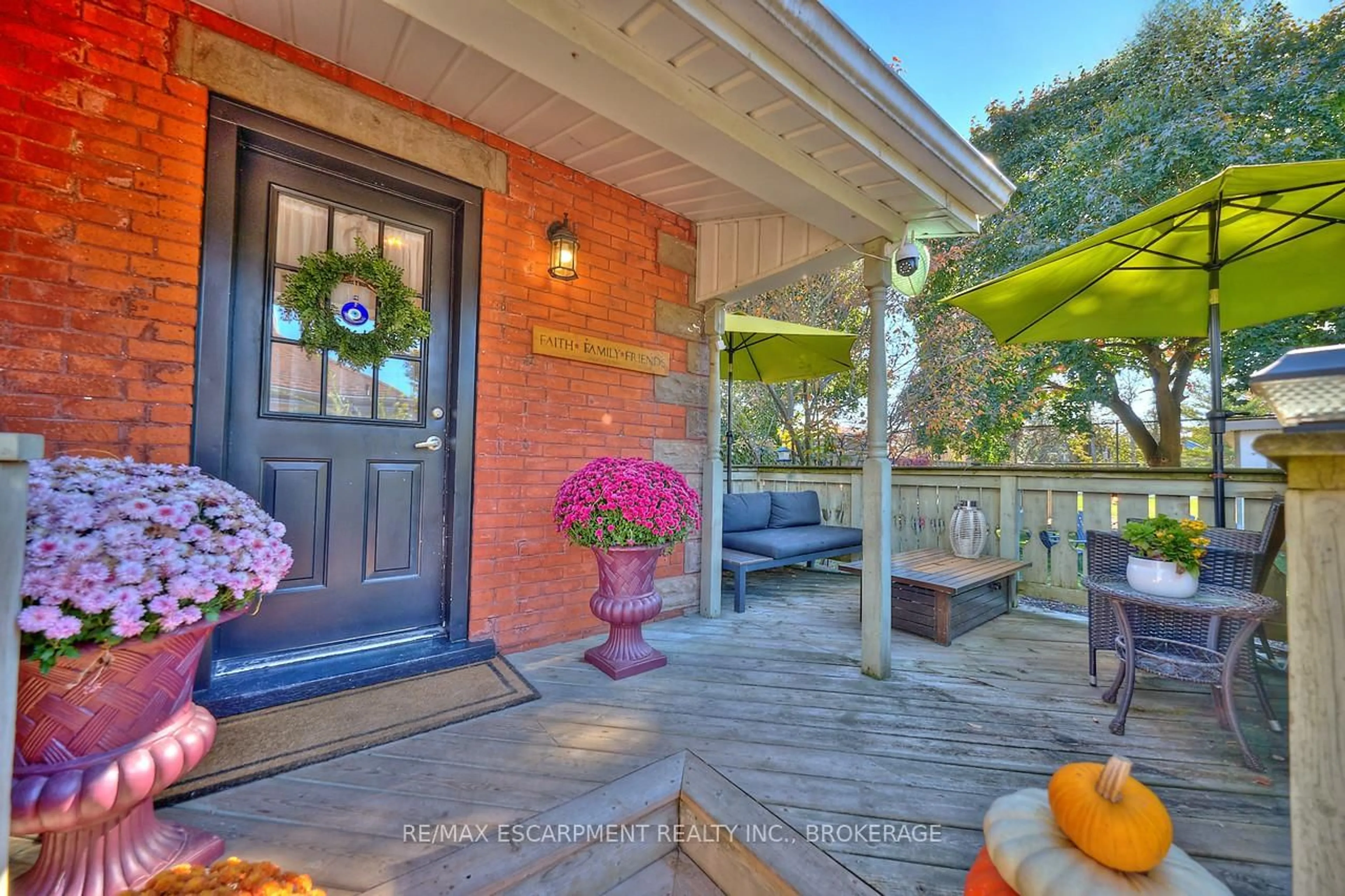 Unknown for 312 Clarence St, Port Colborne Ontario L3K 3G8