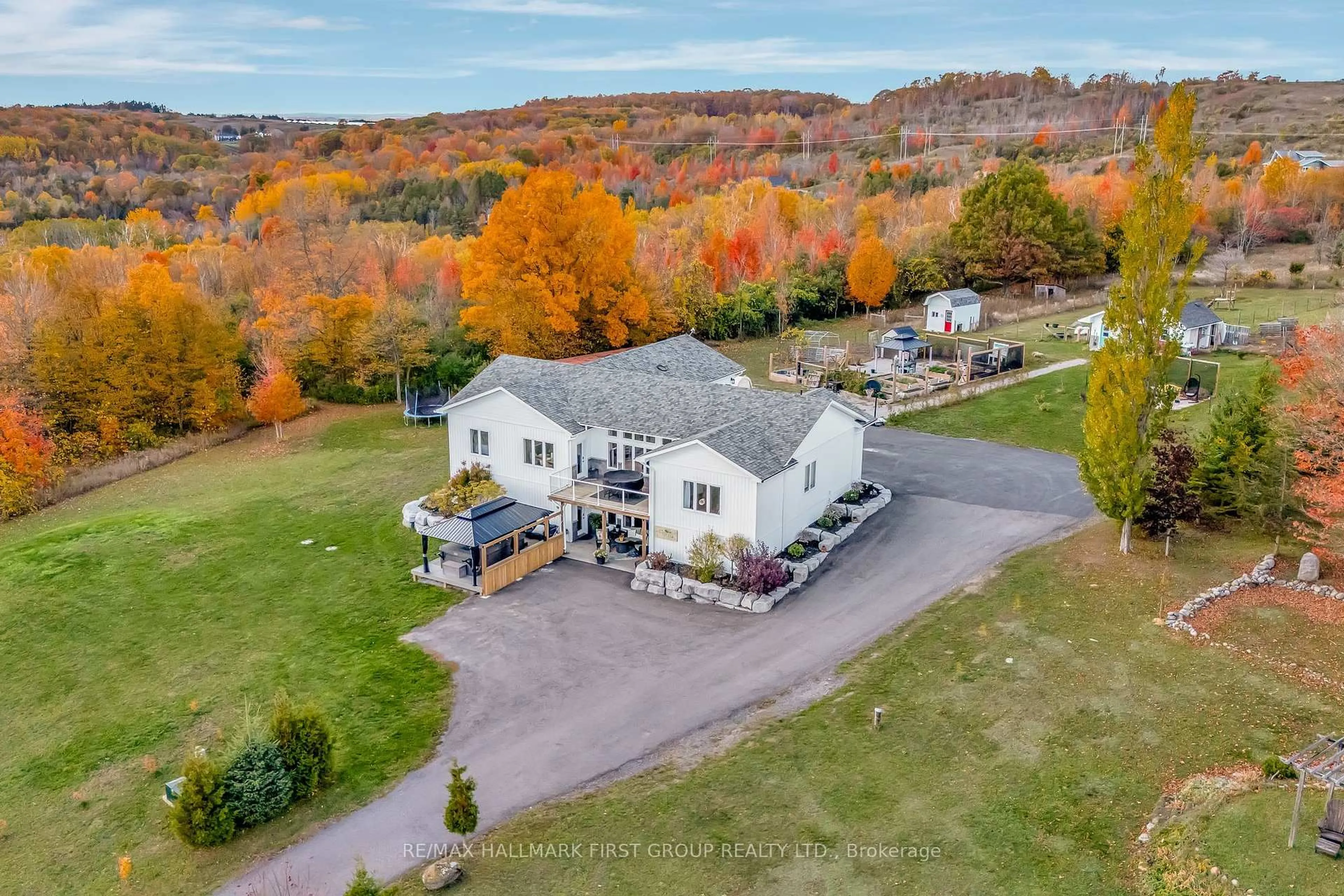 A pic from outside/outdoor area/front of a property/back of a property/a pic from drone, unknown for 635 Northumberland Heights Rd, Alnwick/Haldimand Ontario K9A 4J8