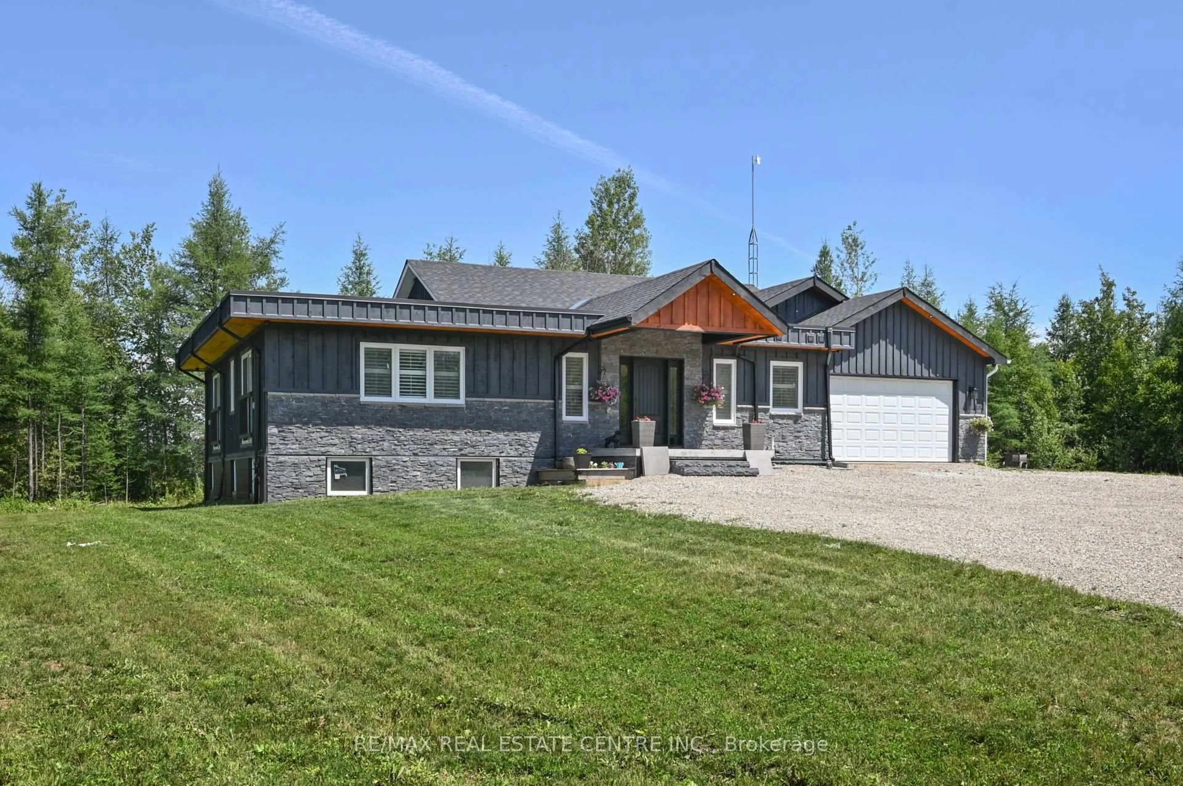 Home with vinyl exterior material, street for 375753 6th Line, Amaranth Ontario L9V 1K9