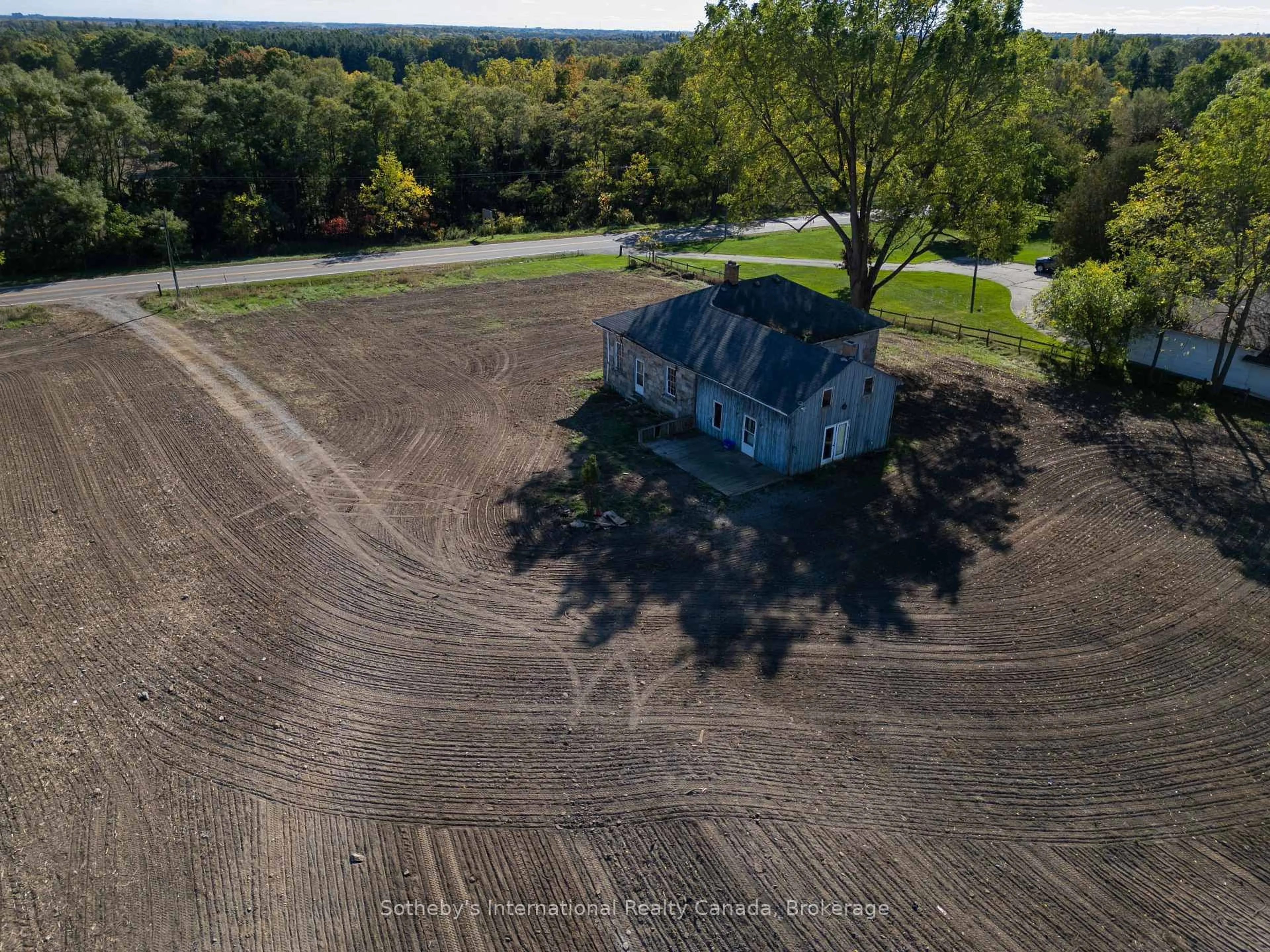 A pic from outside/outdoor area/front of a property/back of a property/a pic from drone, unknown for 343 Blue Lake Rd, Brant Ontario N0E 1N0