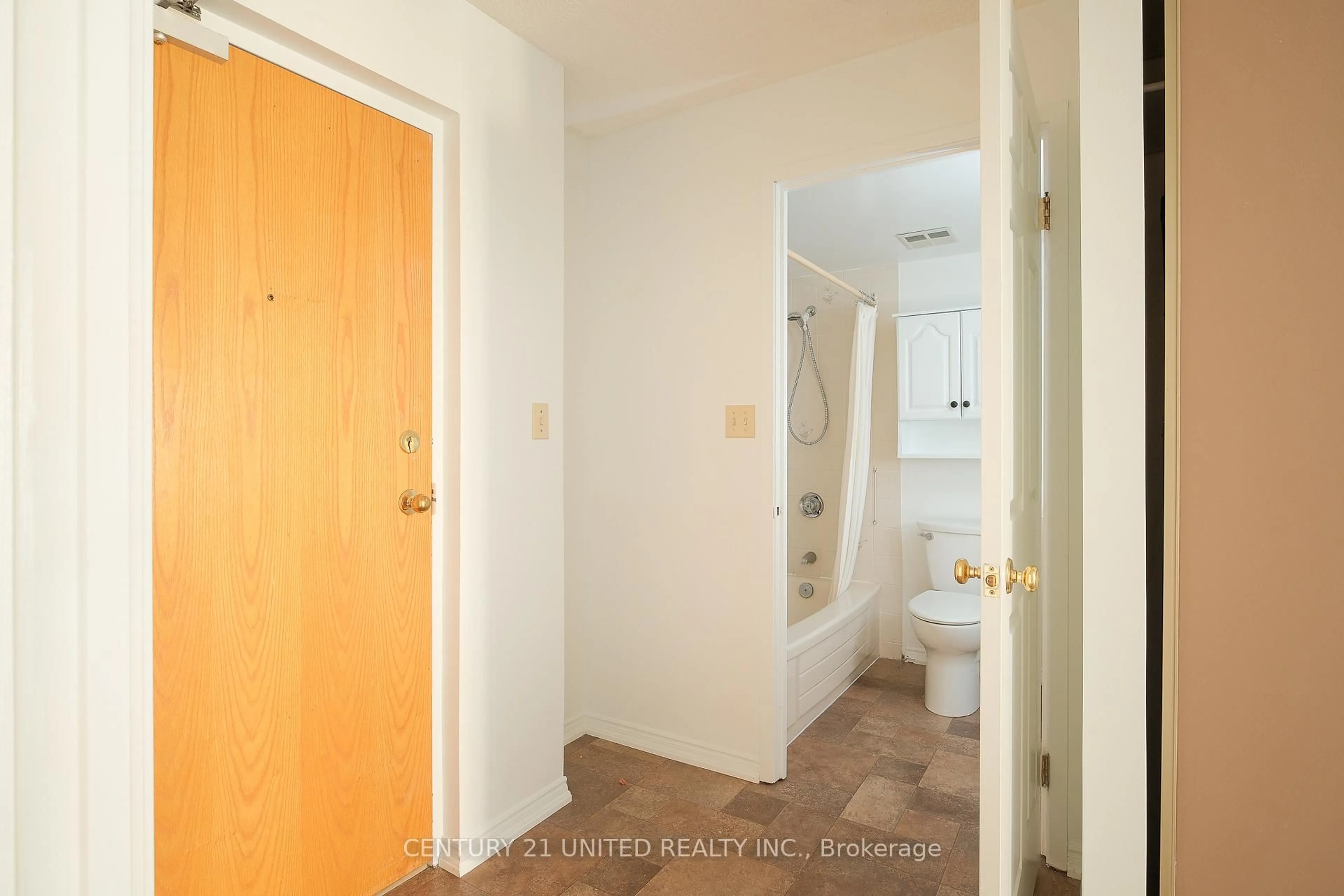 Indoor entryway for 921 Armour Rd #222, Peterborough Ontario K9H 7K5