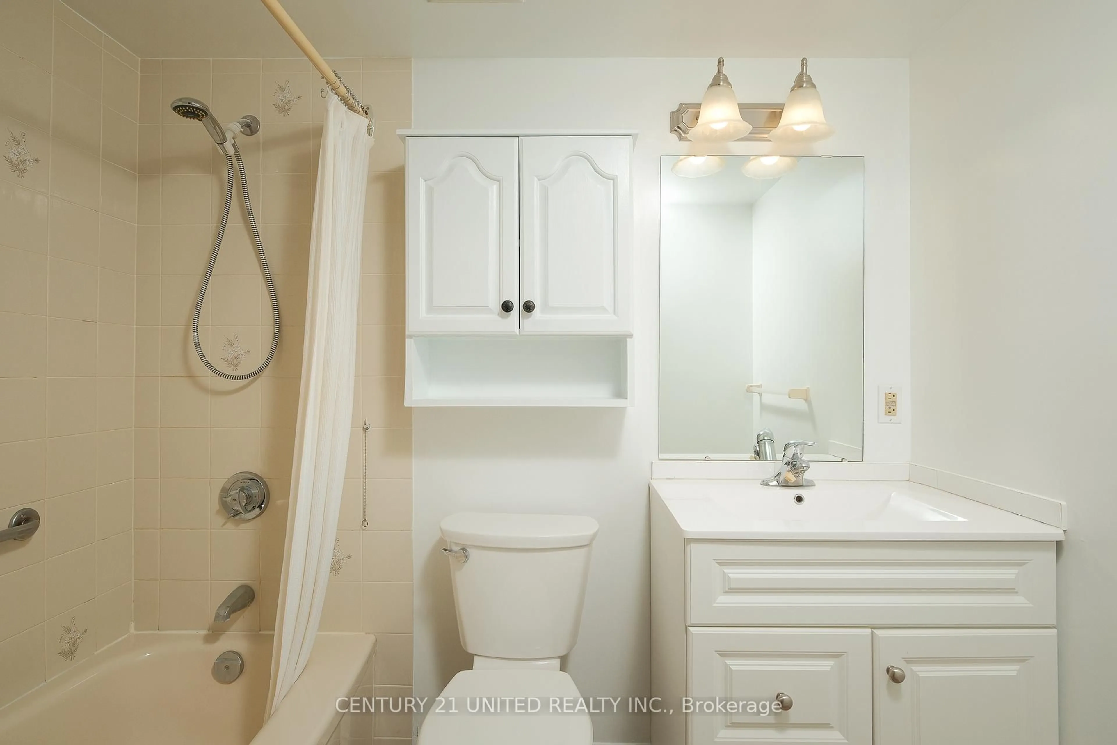 Standard bathroom, ceramic/tile floor for 921 Armour Rd #222, Peterborough Ontario K9H 7K5