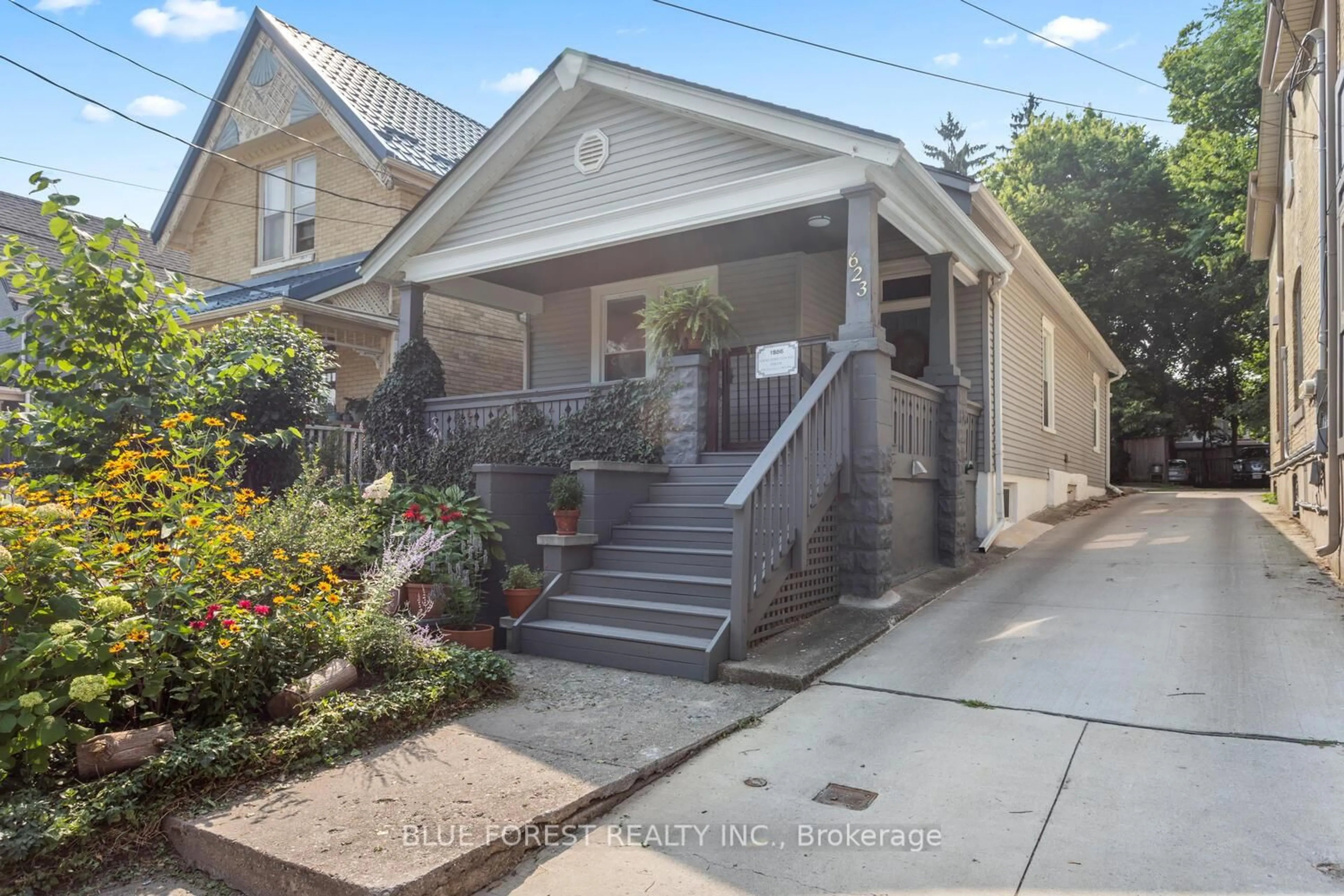 Unknown for 623 Dufferin Ave, London East Ontario N5W 3J8