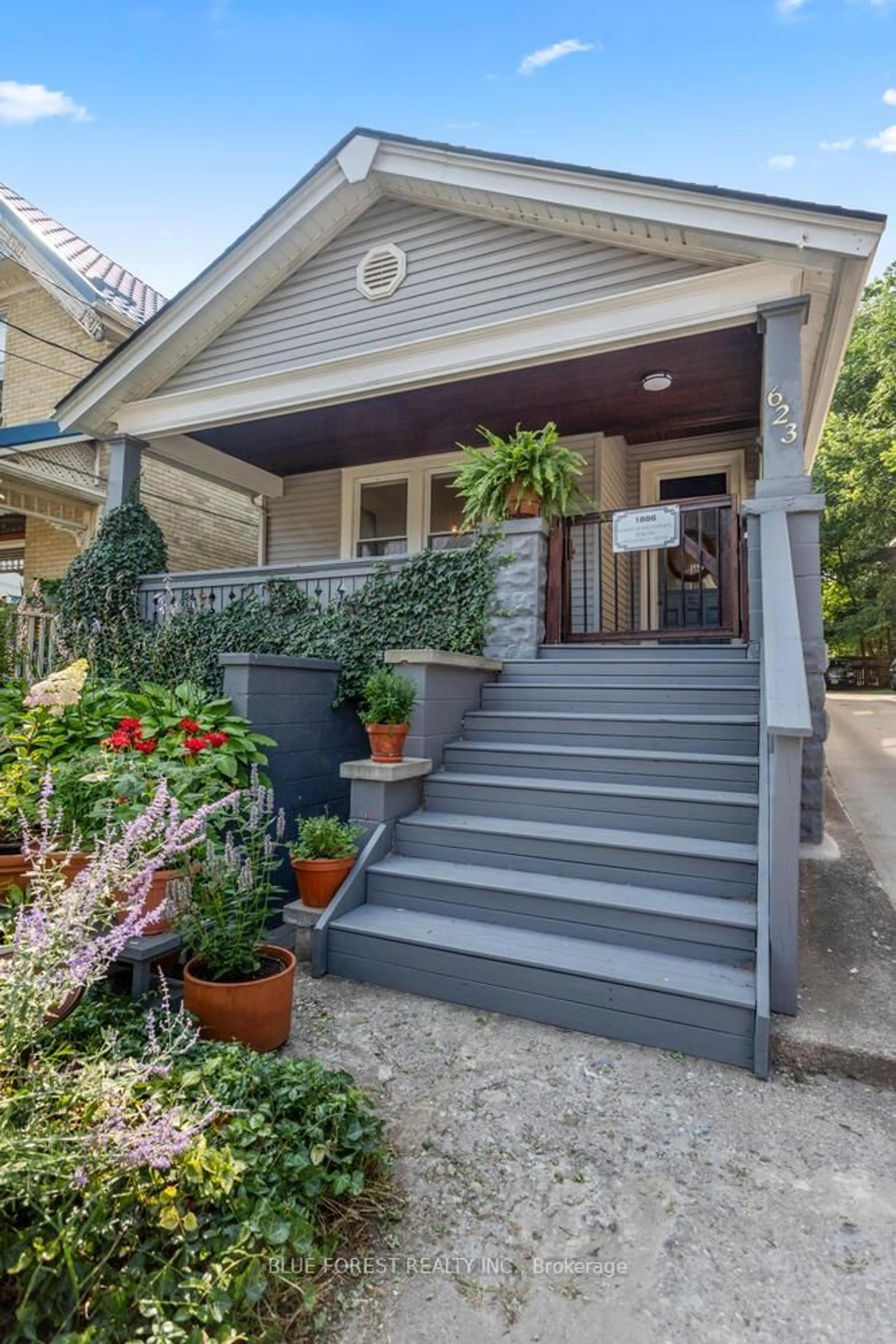 Unknown for 623 Dufferin Ave, London East Ontario N5W 3J8