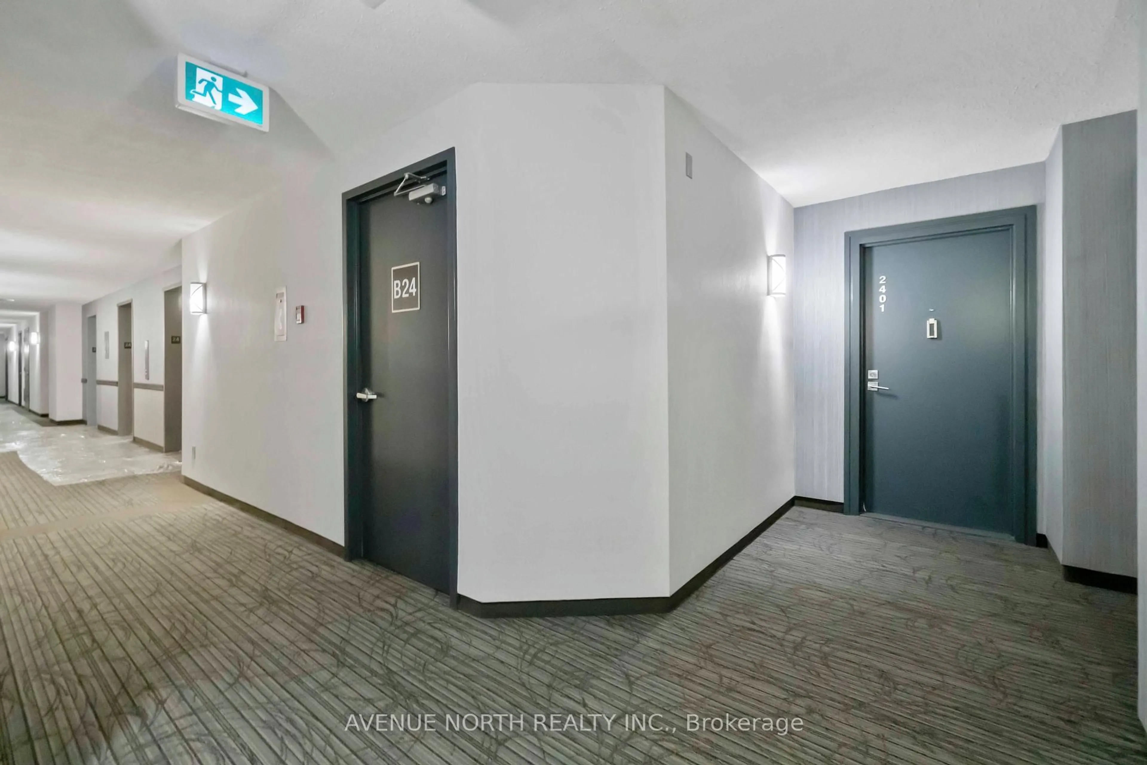 Indoor foyer for 1500 Riverside Dr #2401, Ottawa Ontario K1G 4J4