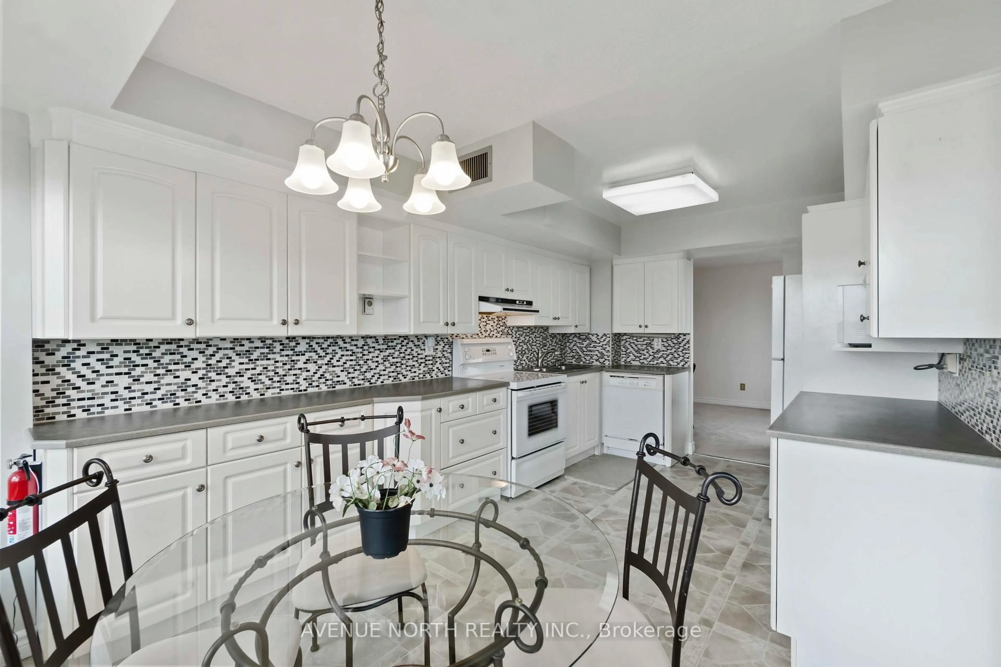 Unknown for 1500 Riverside Dr #2401, Ottawa Ontario K1G 4J4