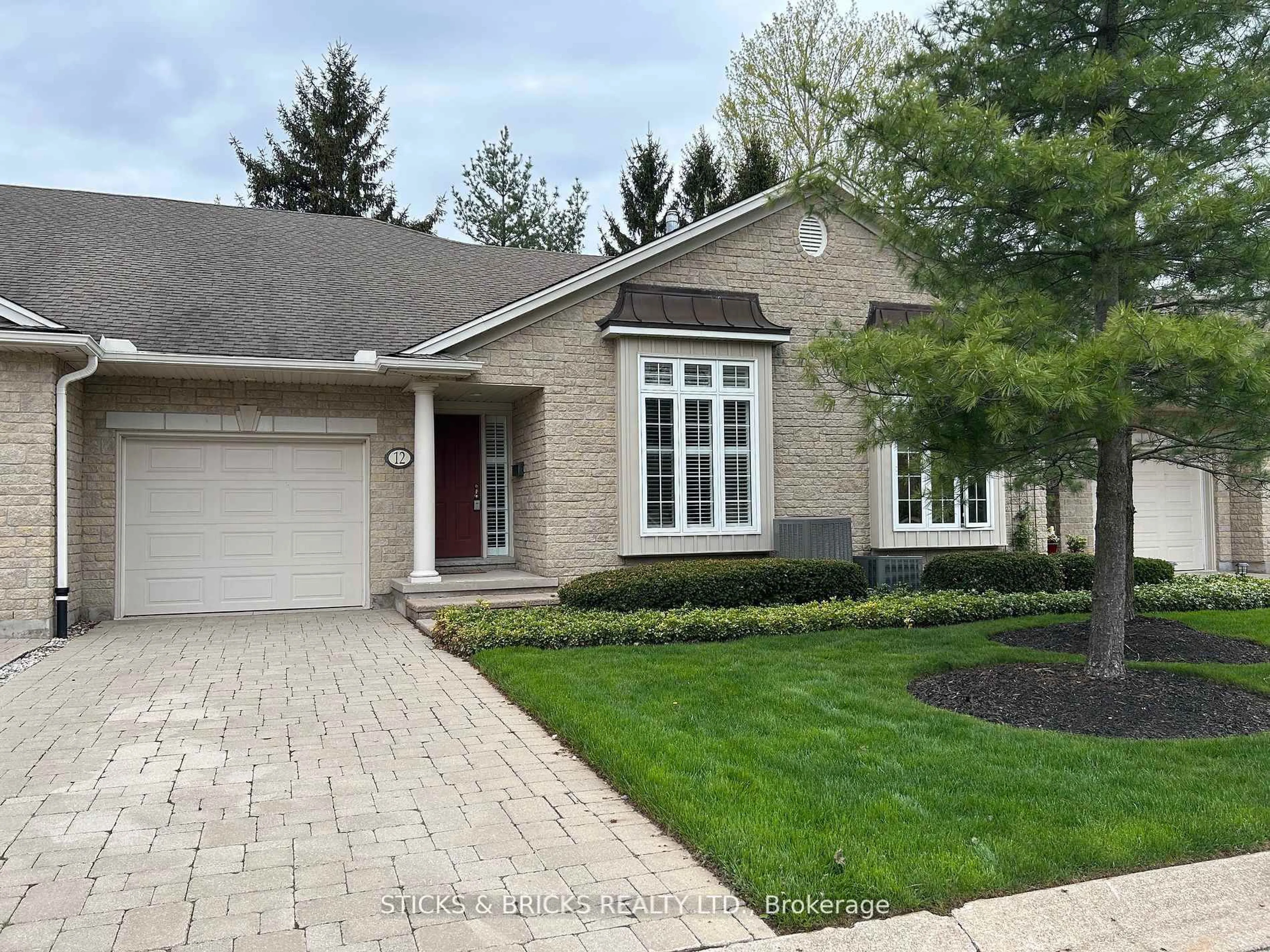 Home with brick exterior material, street for 3241 Montrose Rd #12, Niagara Falls Ontario L2H 3L3