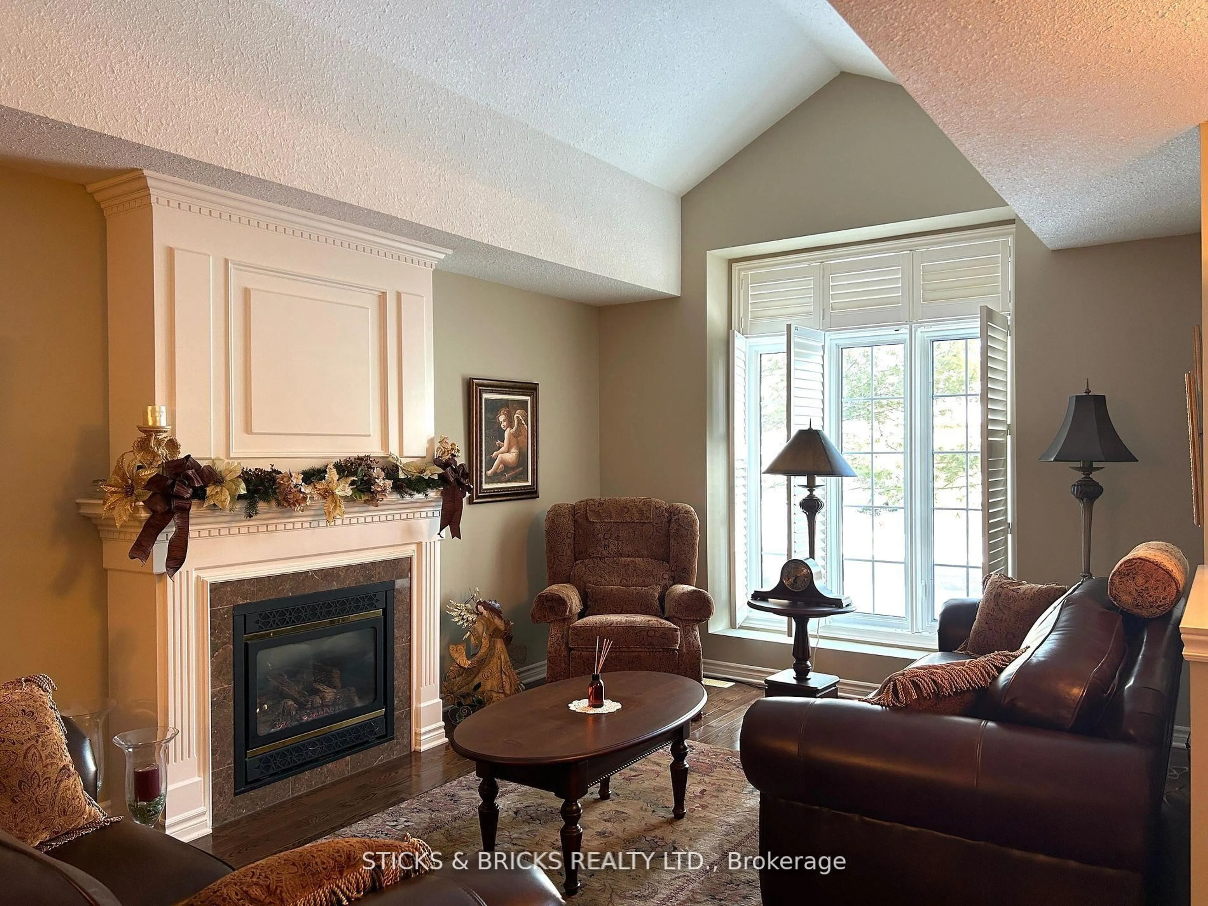 Living room with furniture, unknown for 3241 Montrose Rd #12, Niagara Falls Ontario L2H 3L3