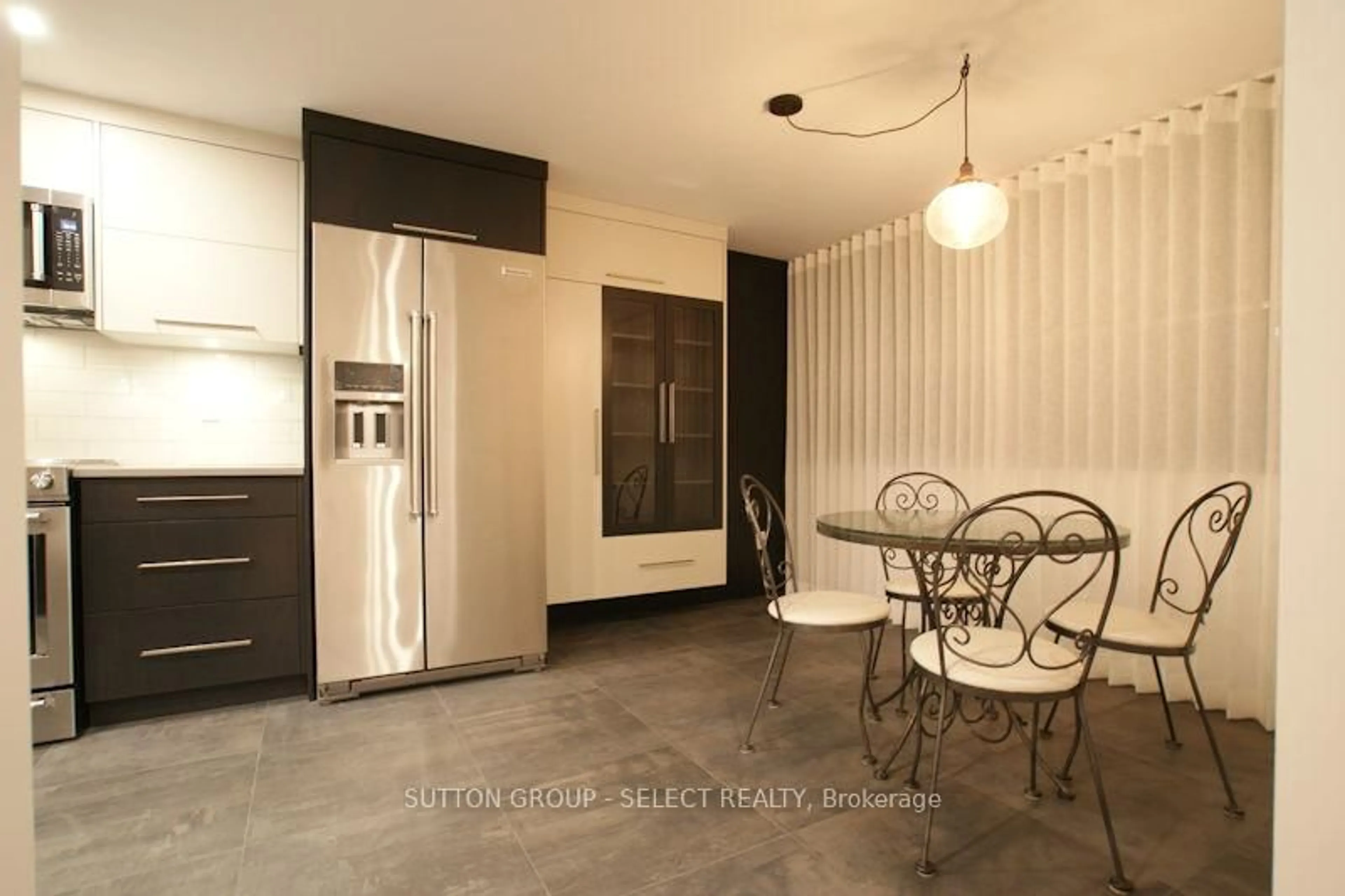 Unknown for 389 Dundas St #1102, London East Ontario N6B 3L5