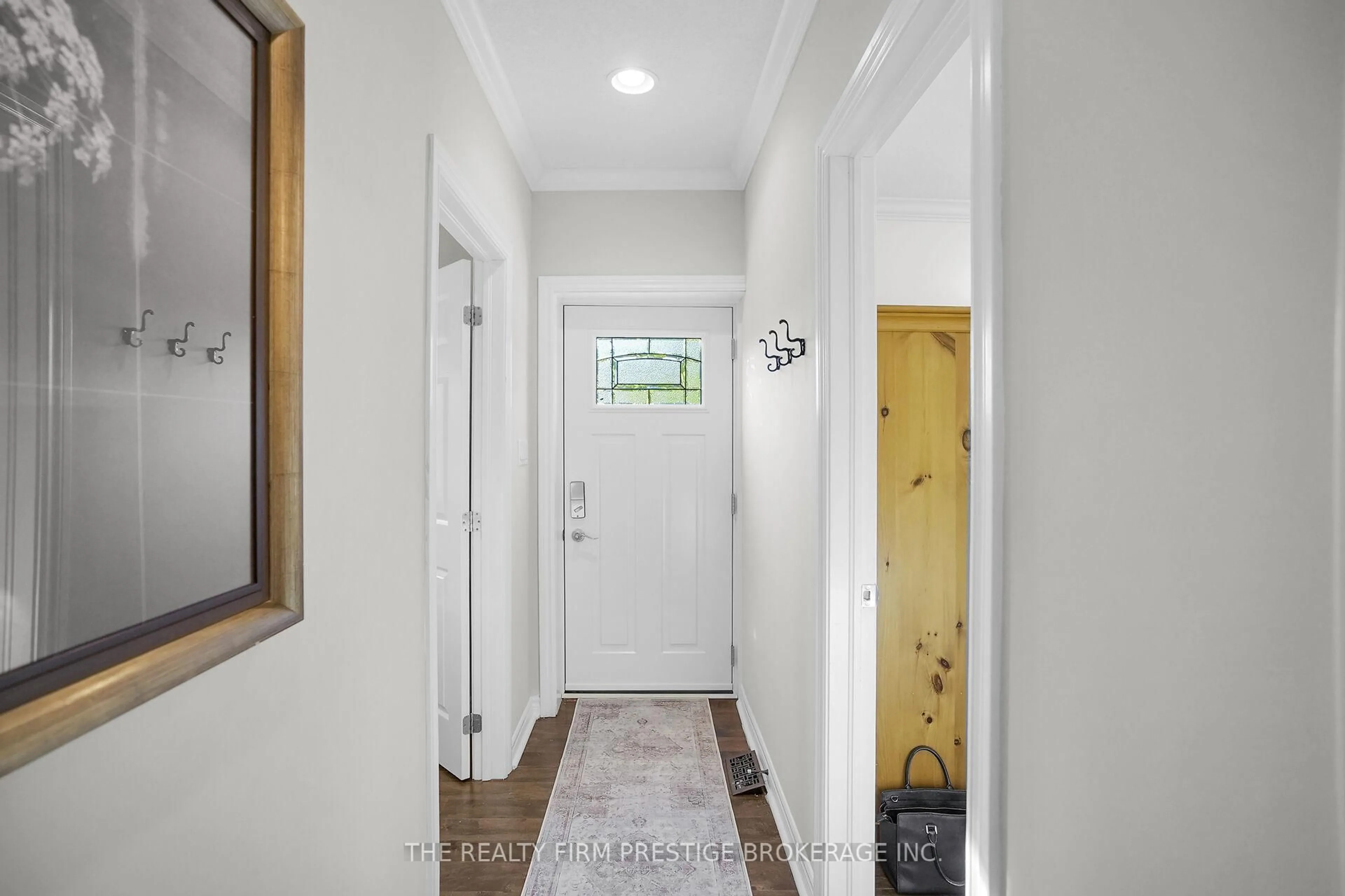 Indoor entryway for 60 Bruce St, London South Ontario N6C 1G6