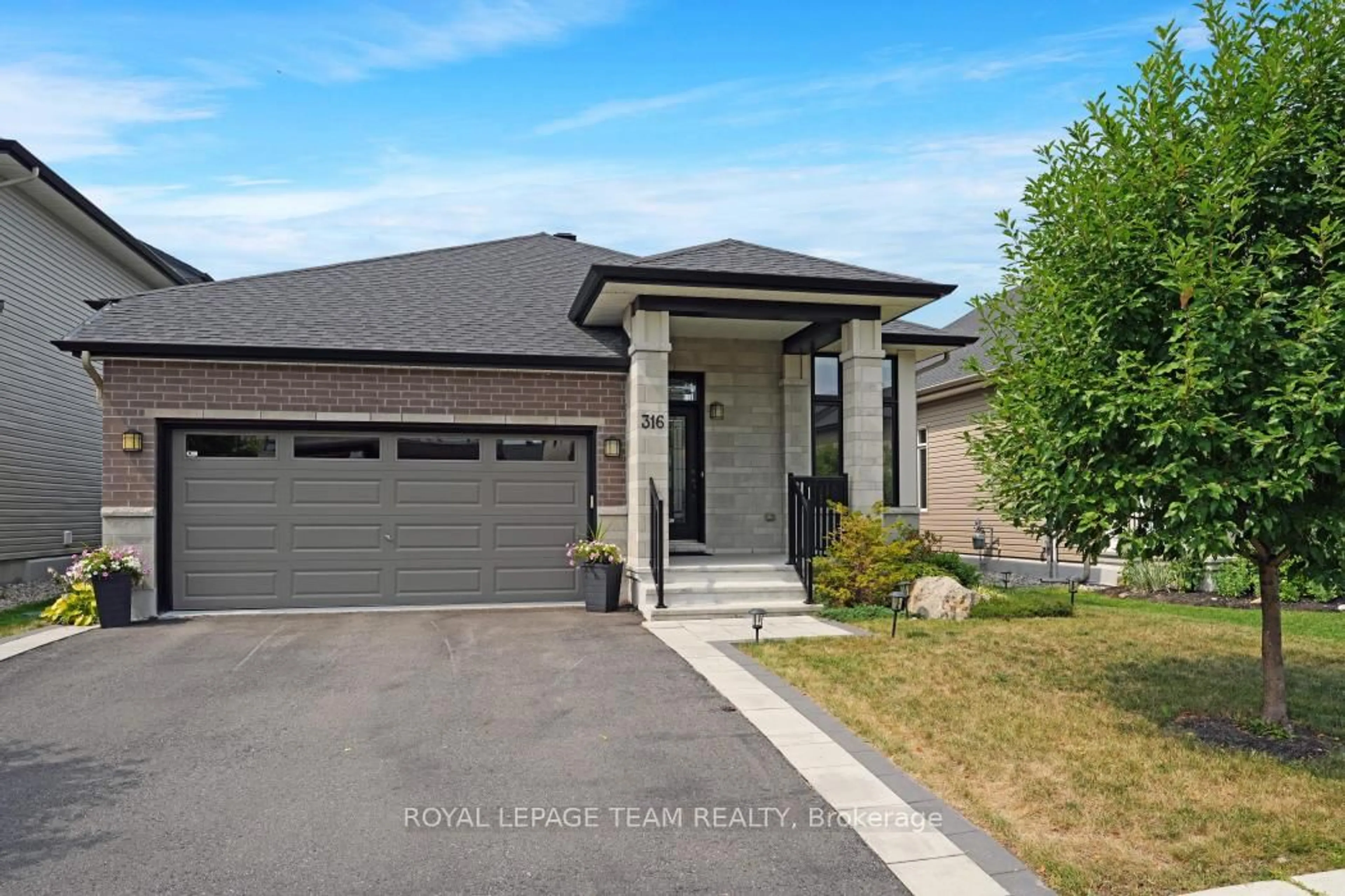 Unknown for 316 Serenade Cres, Ottawa Ontario K1X 0B8