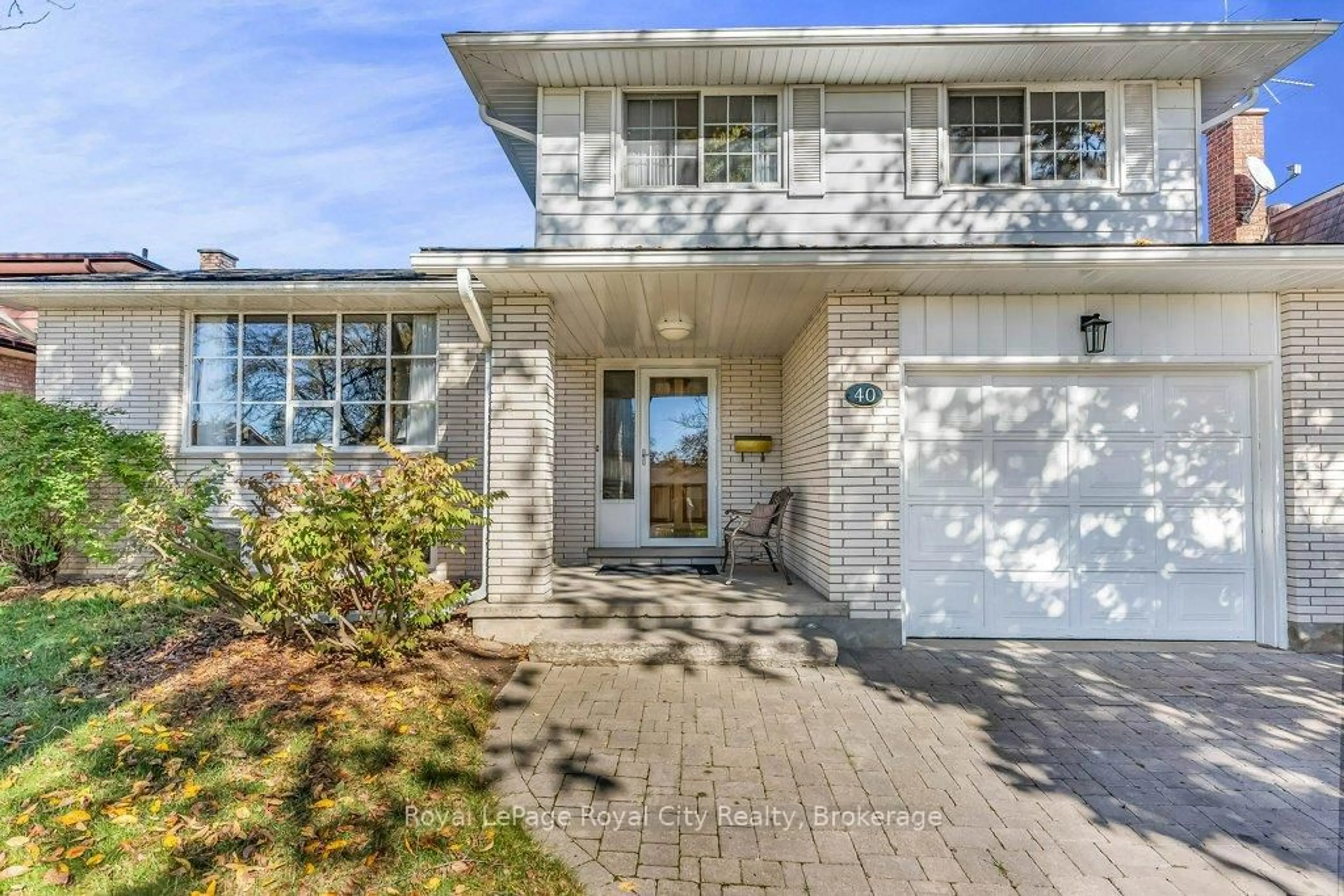 Home with vinyl exterior material, street for 40 Keats Cres, Guelph Ontario N1G 3B2