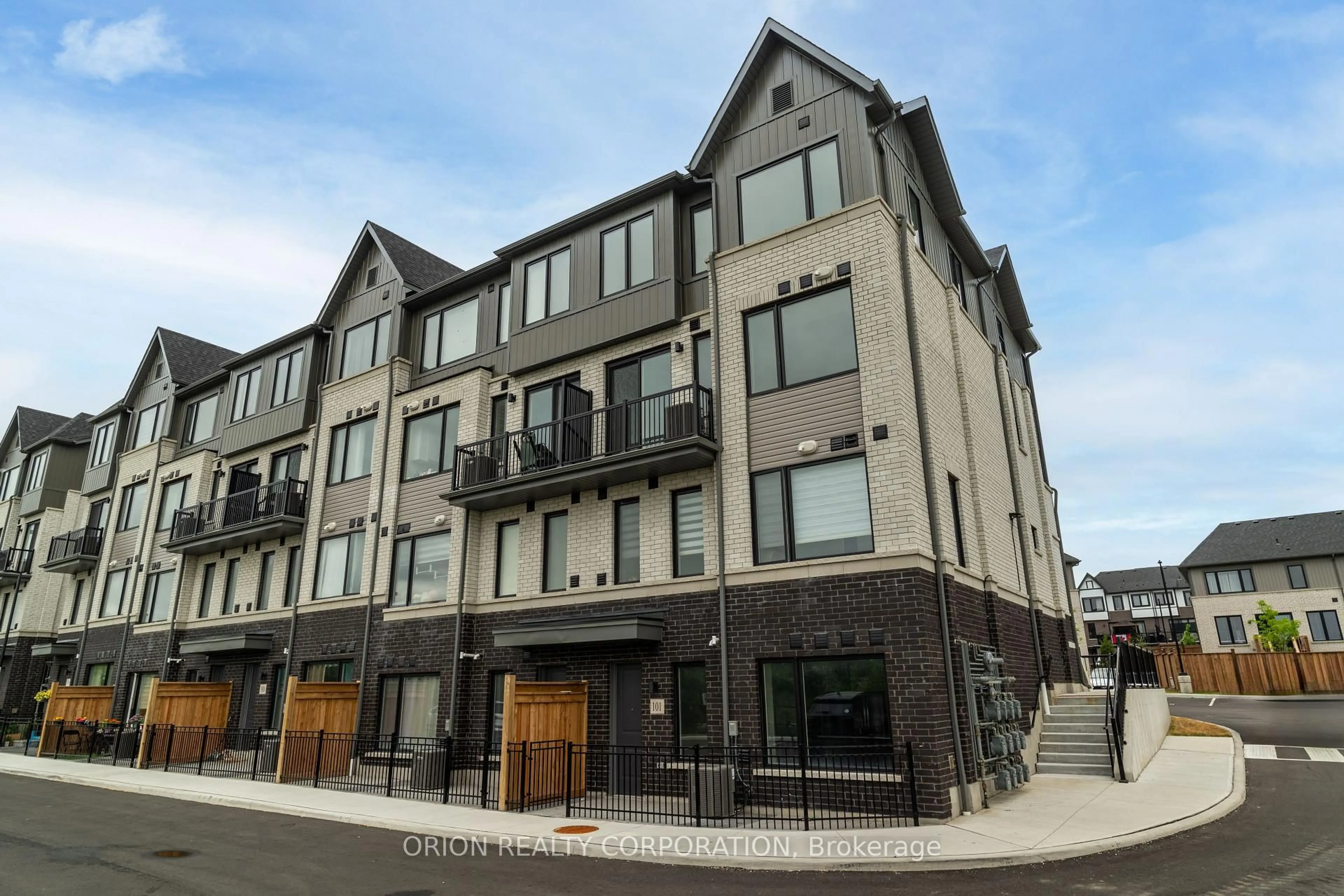 Patio, unknown for 160 Densmore Rd #101, Cobourg Ontario K9A 0X8