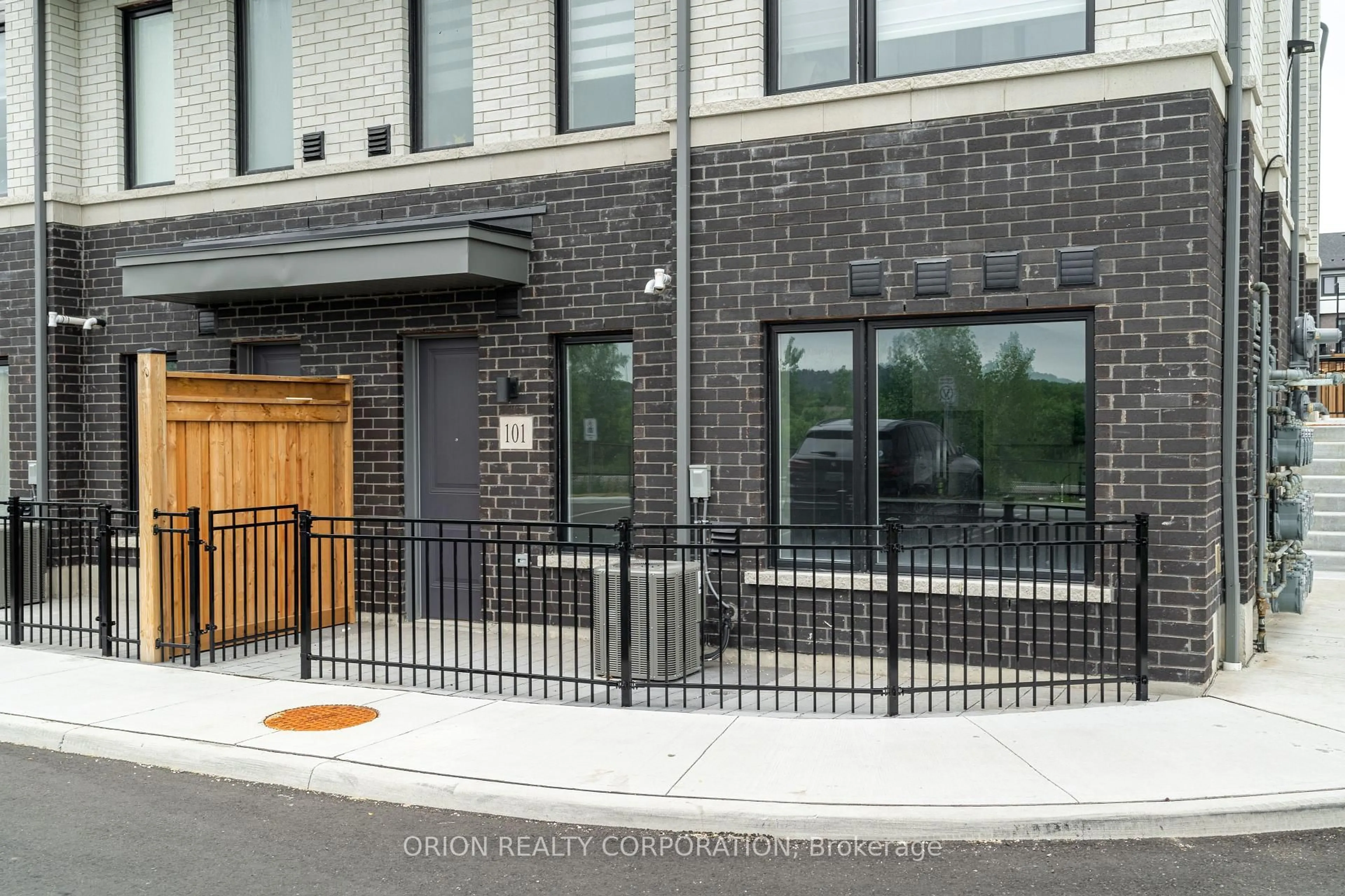 Unknown for 160 Densmore Rd #101, Cobourg Ontario K9A 0X8