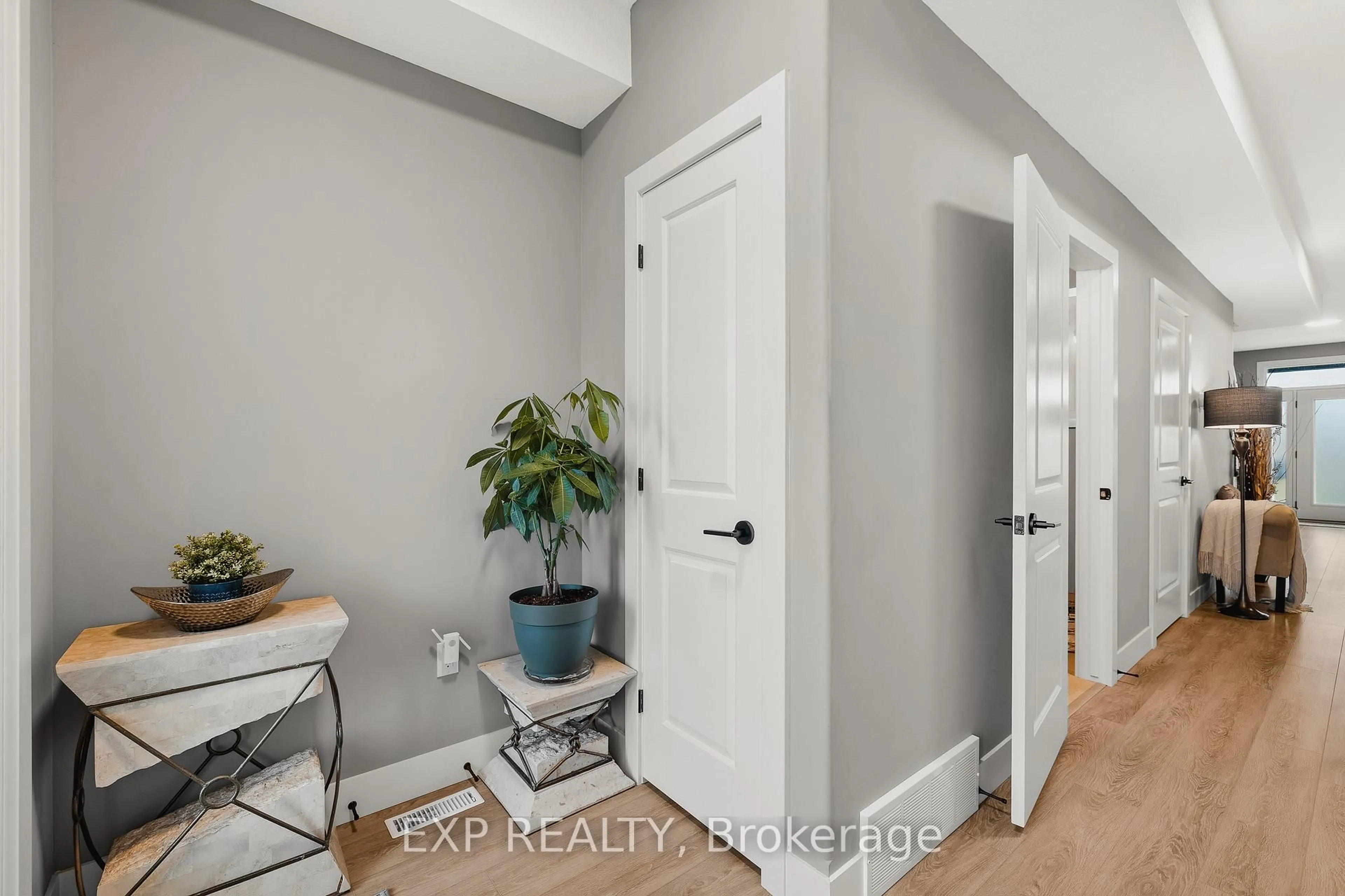 Indoor entryway for 67 Briarhill Rd, Huron East Ontario N0K 1W0